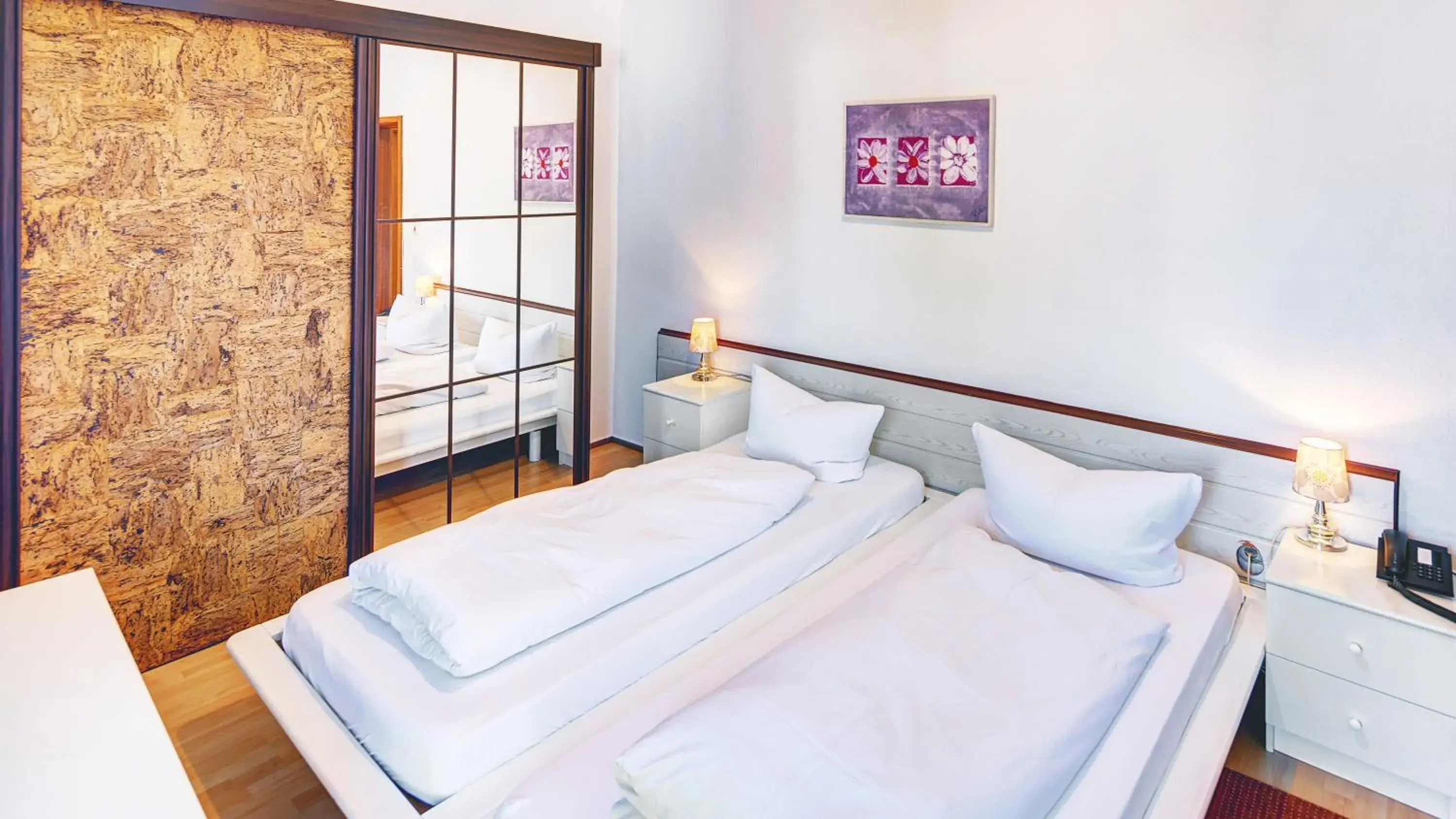 Double Room in Hotel Cornelia Double Room in Hotel Cornelia