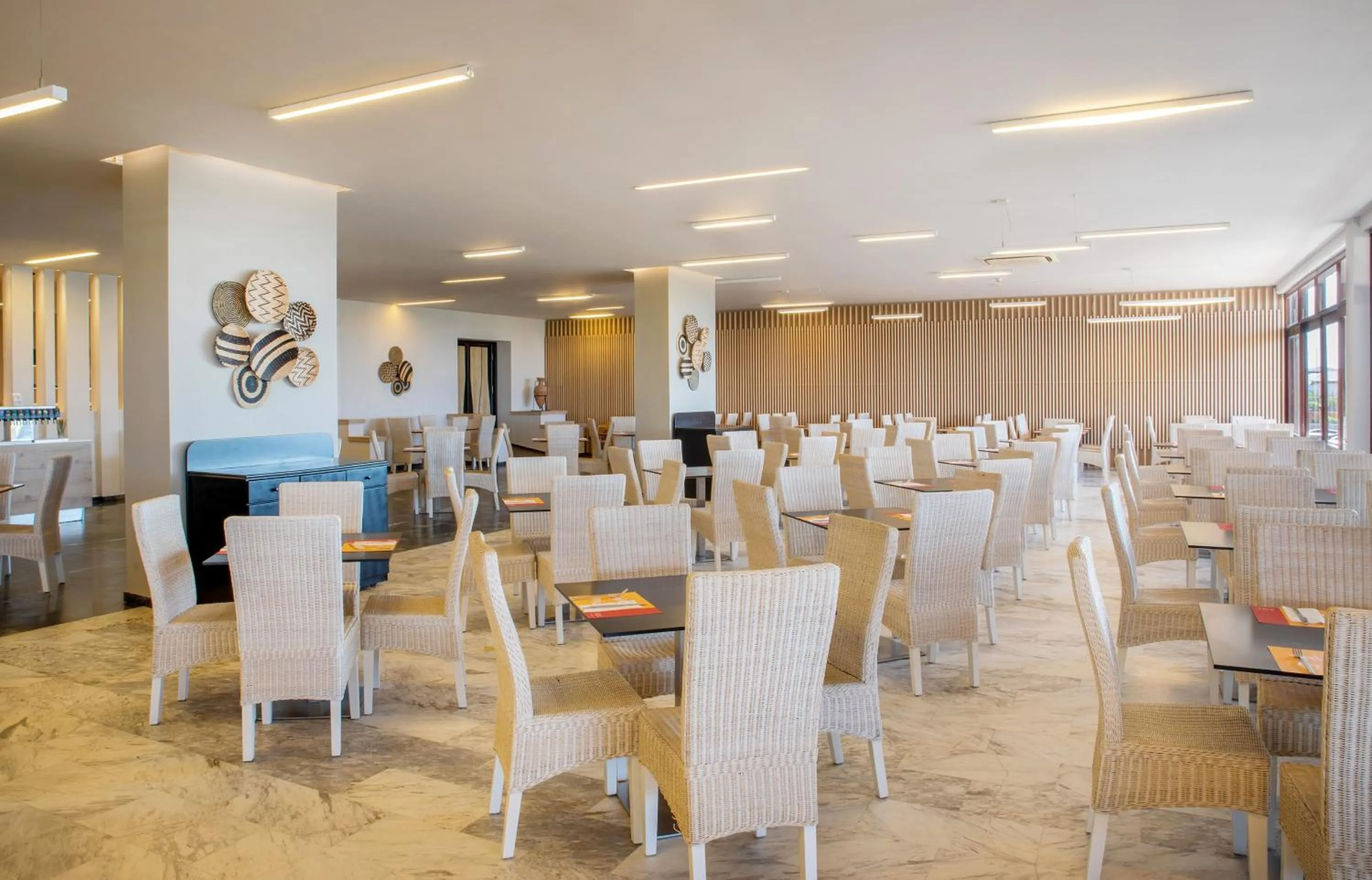 Restaurant/places to eat in SOL Marina Beach Crete