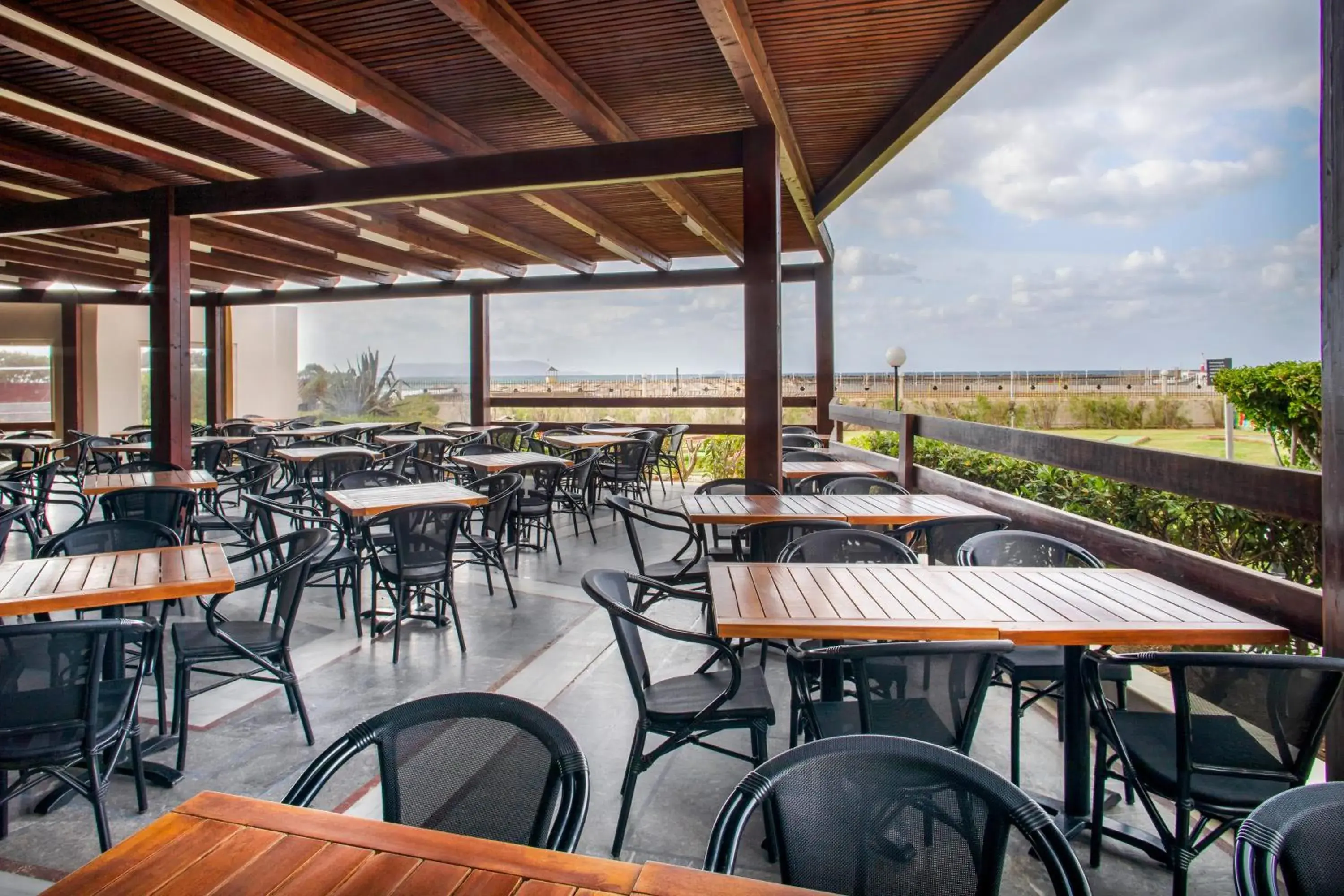 Restaurant/places to eat in Sol Marina Beach Crete Restaurant/places to eat in Sol Marina Beach Crete