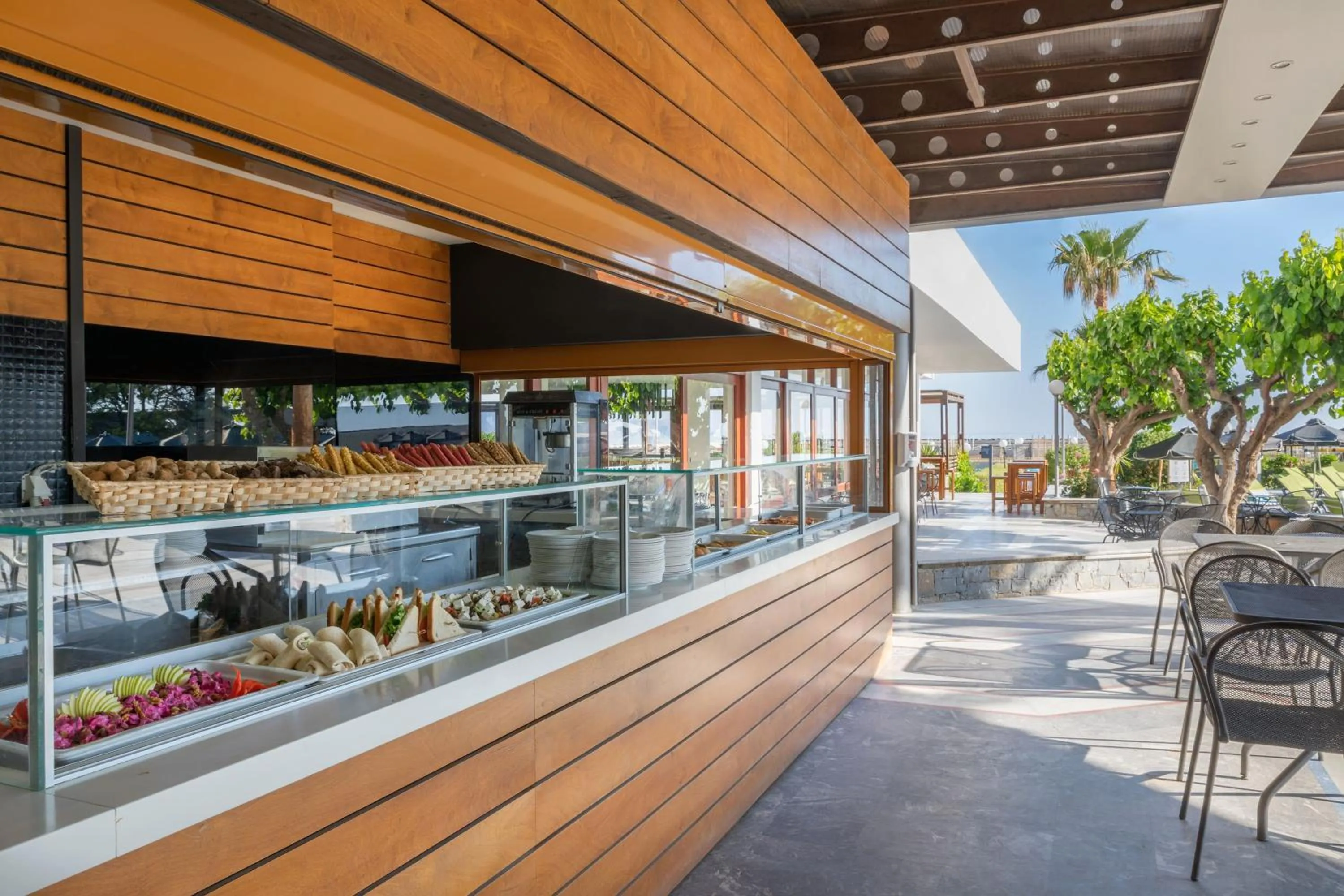 Restaurant/places to eat in SOL Marina Beach Crete