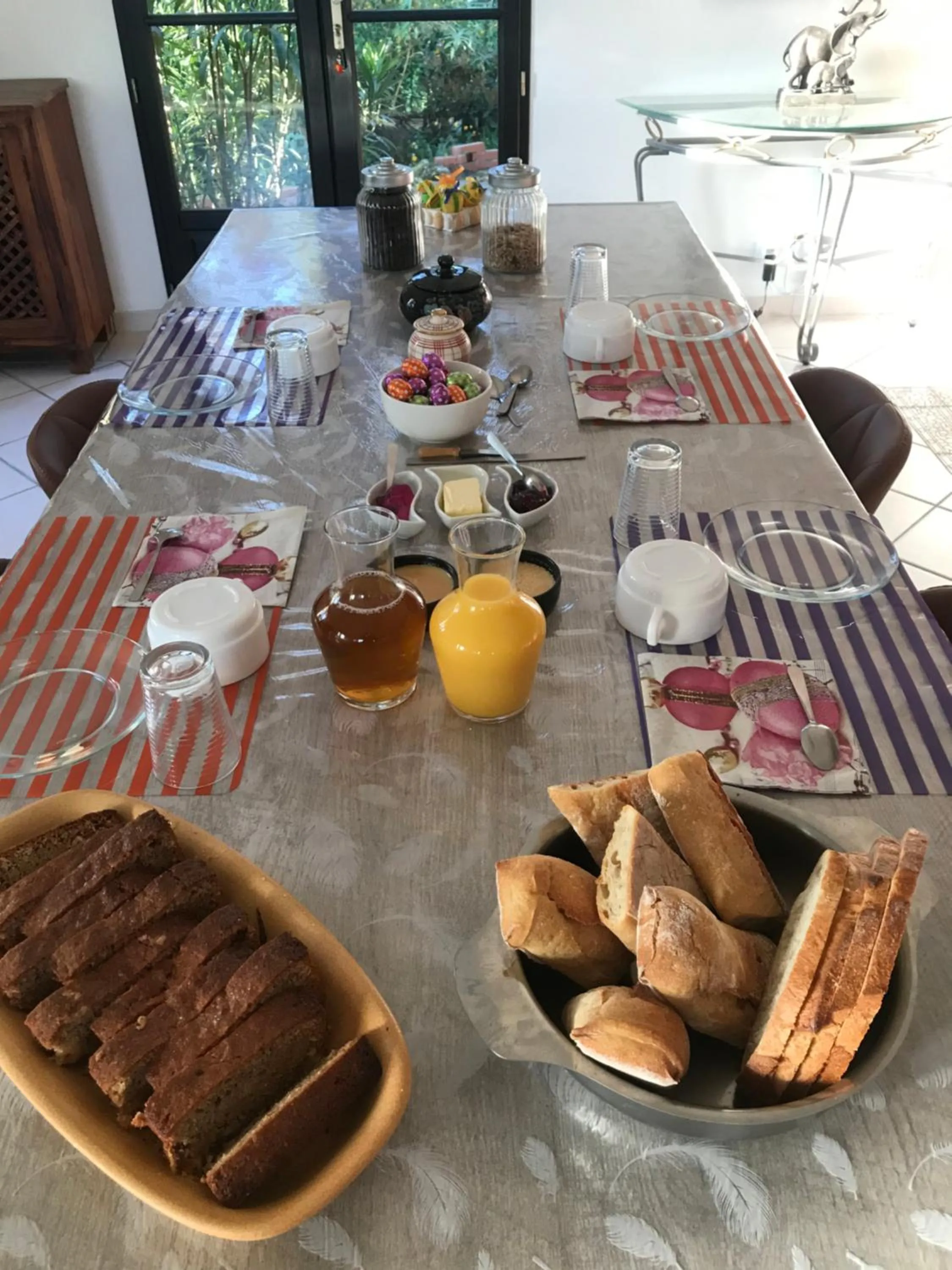 Continental breakfast in Domaine Pierrot