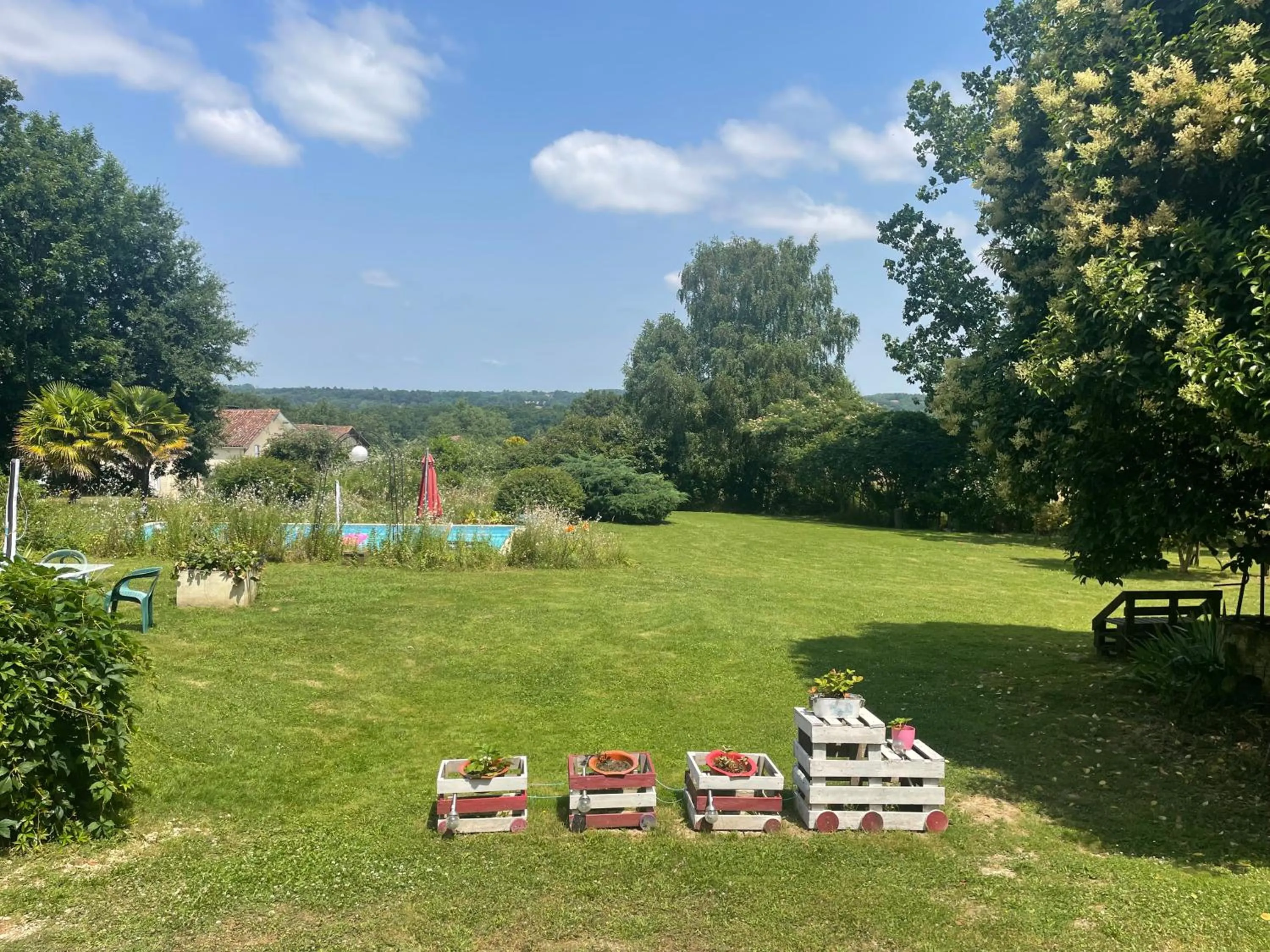 Garden view in Domaine Pierrot