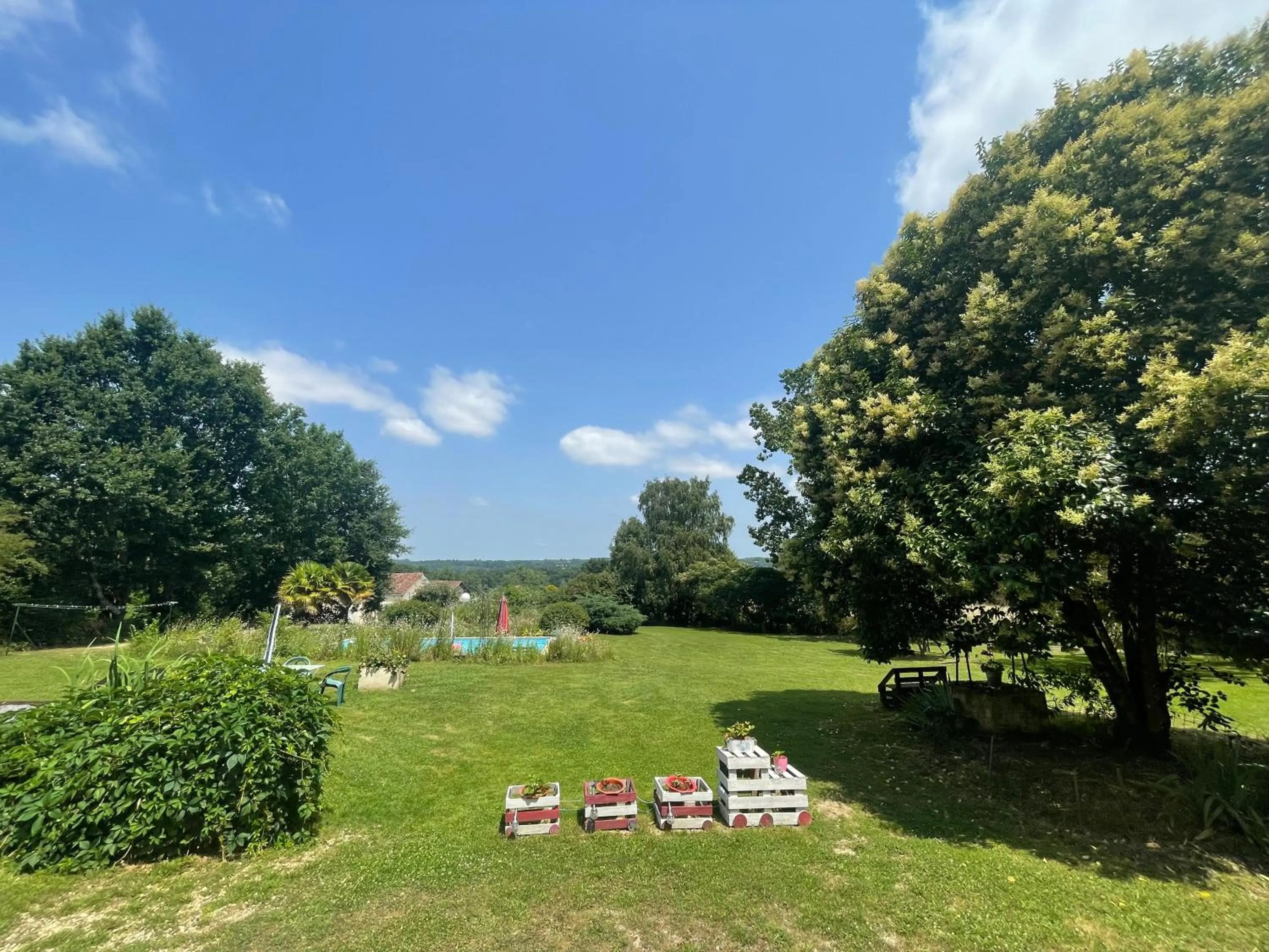 Garden view in Domaine Pierrot