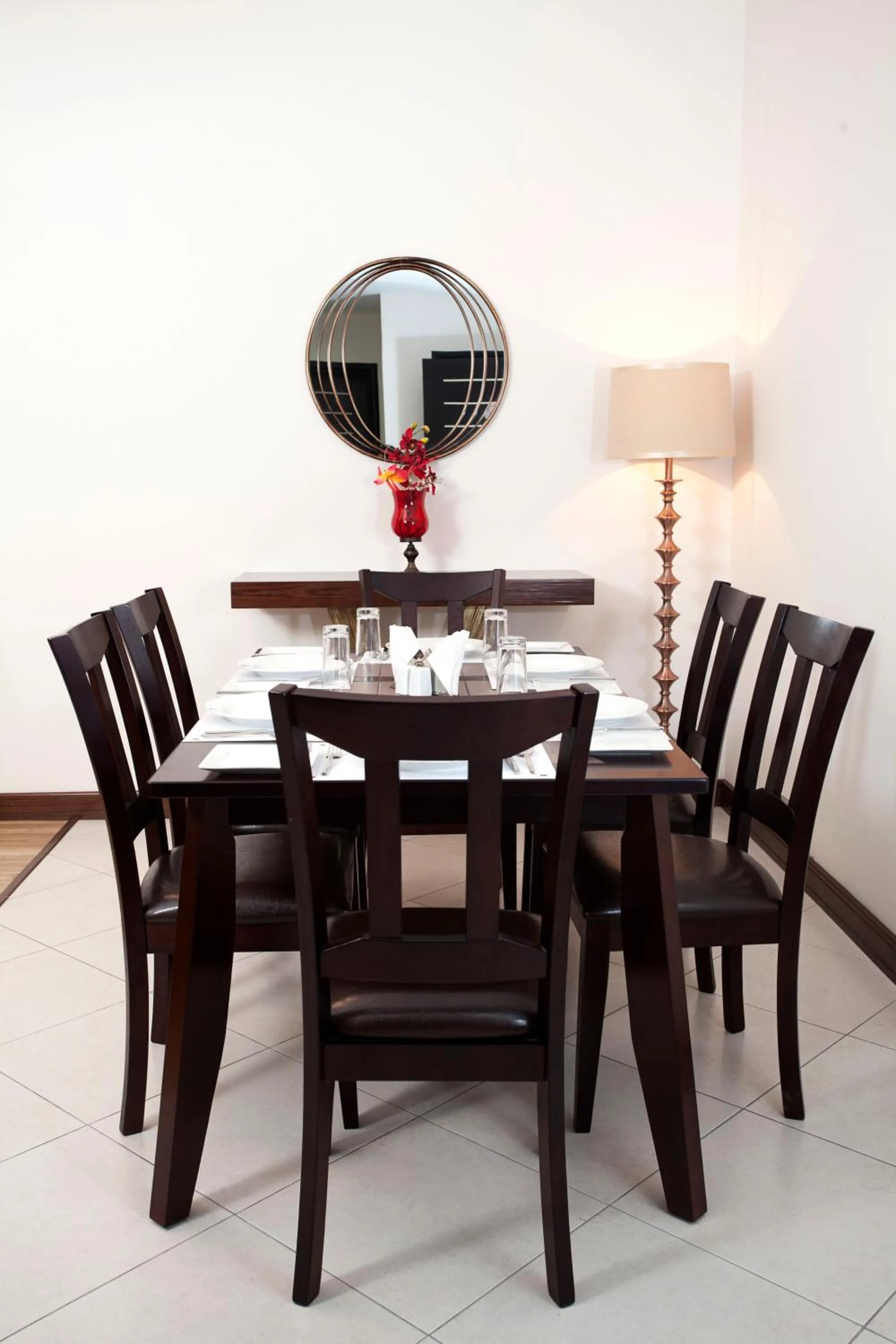 Dining area in Al Waleed Holiday Homes