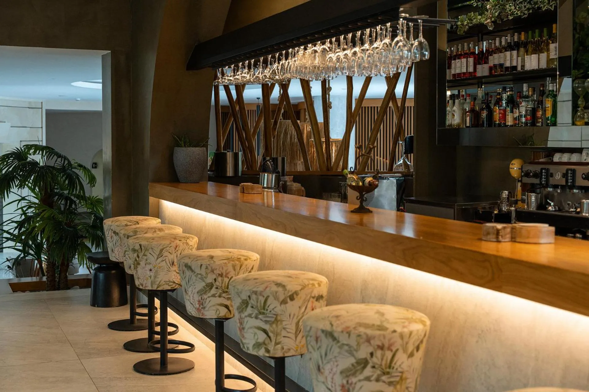 Lounge or bar in Eliros Mare Beachfront Poem Hotel