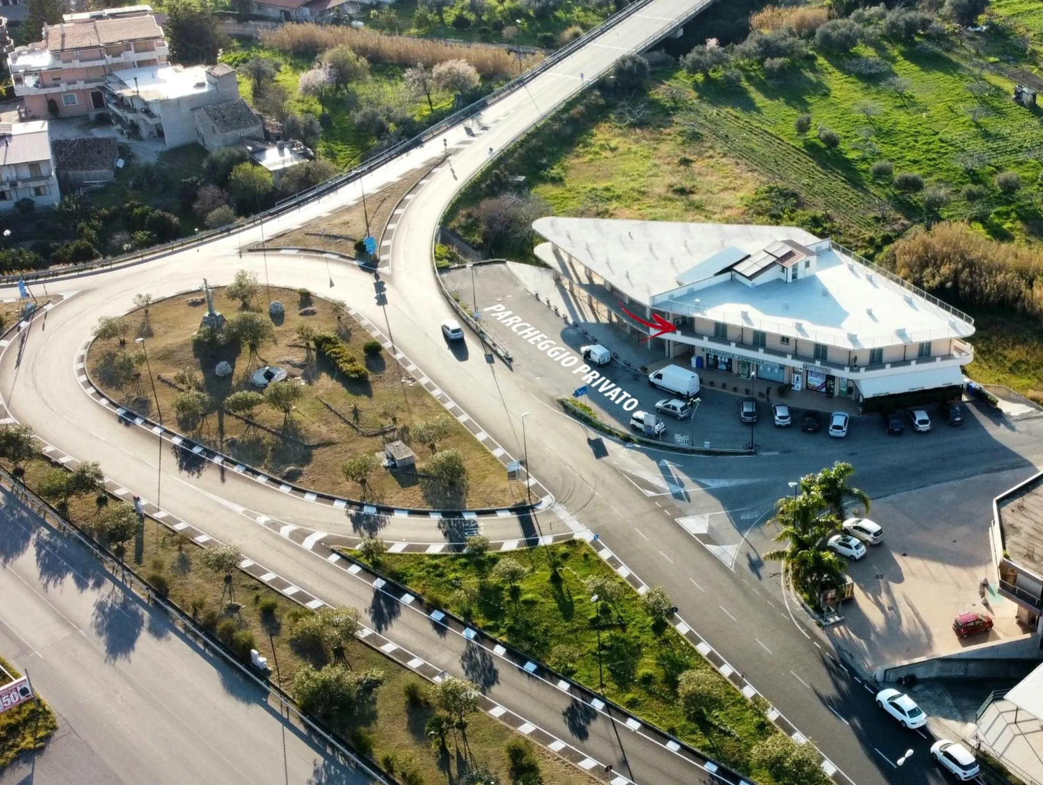 Property building in Accòmodati - Camere e Appartamenti