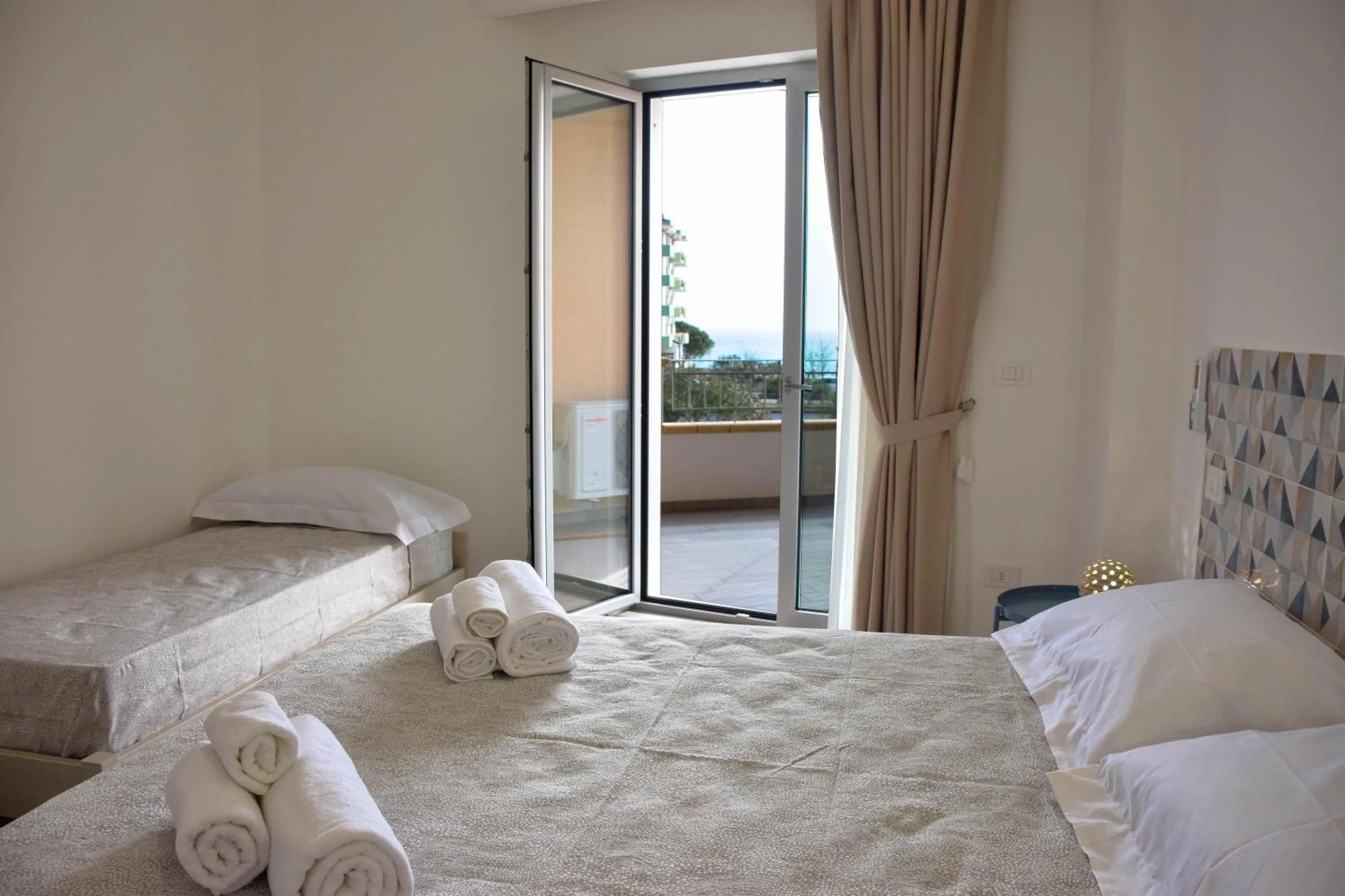 Bed in Accòmodati - Camere e Appartamenti