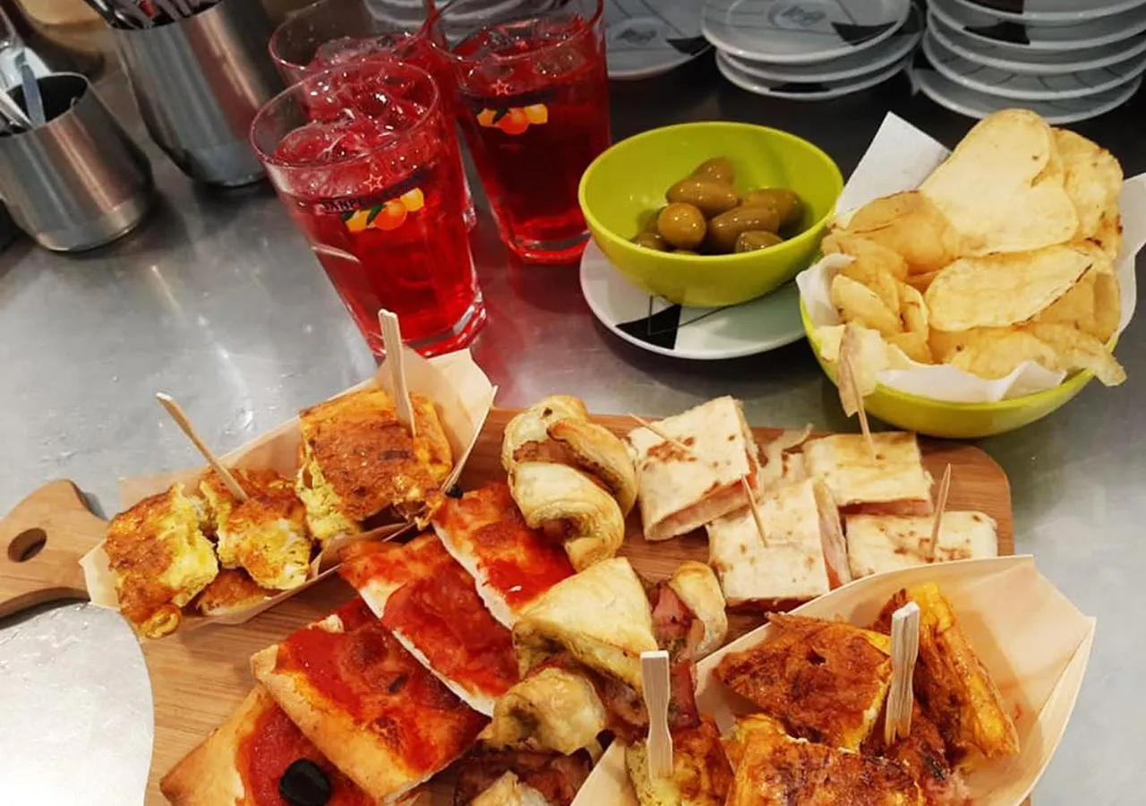 Restaurant/places to eat in Accòmodati - Camere e Appartamenti