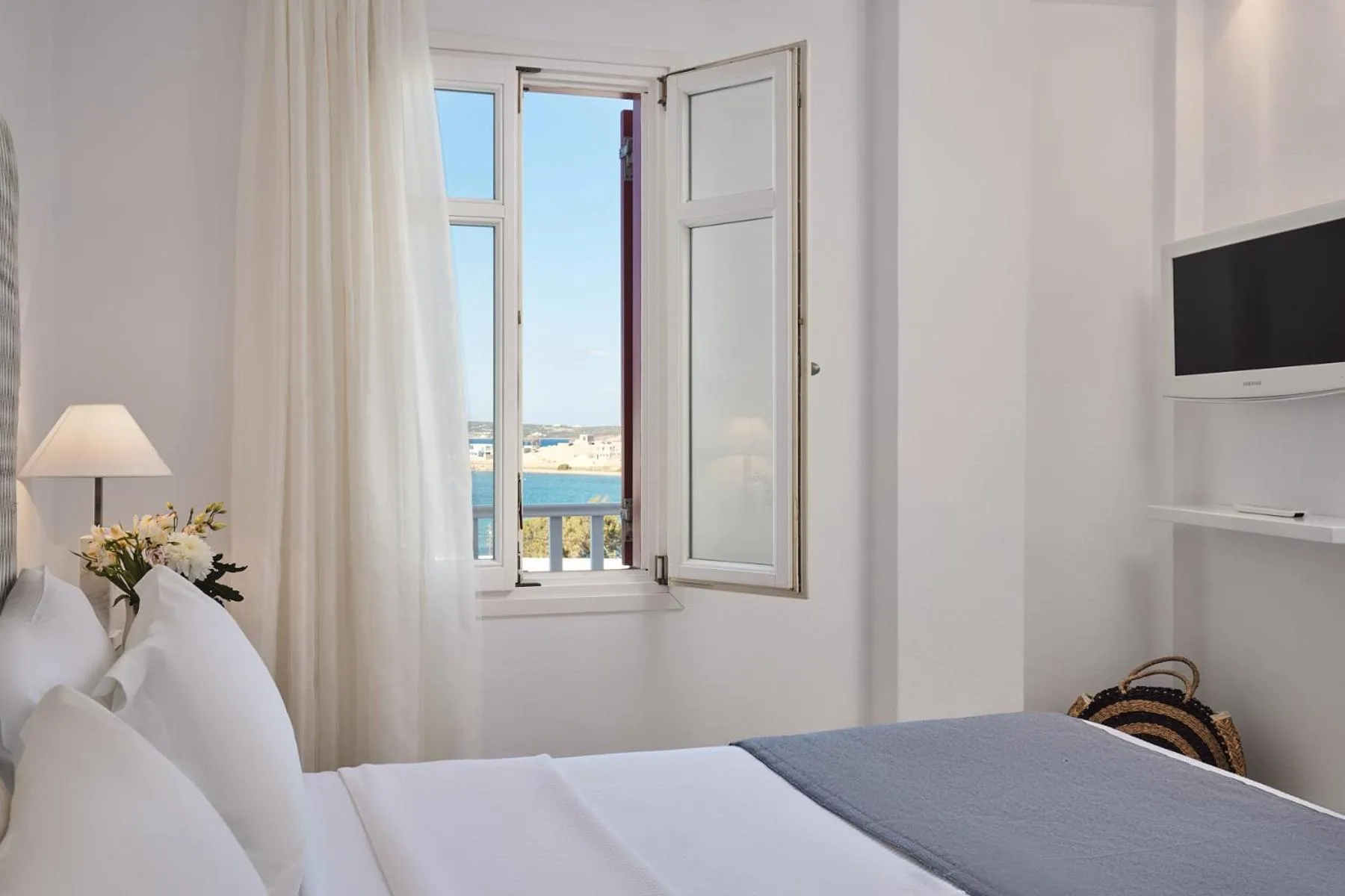 Bed in Stelia Mare Boutique Hotel