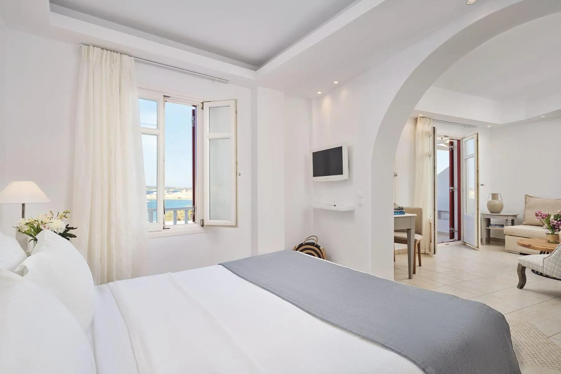 Bed in Stelia Mare Boutique Hotel