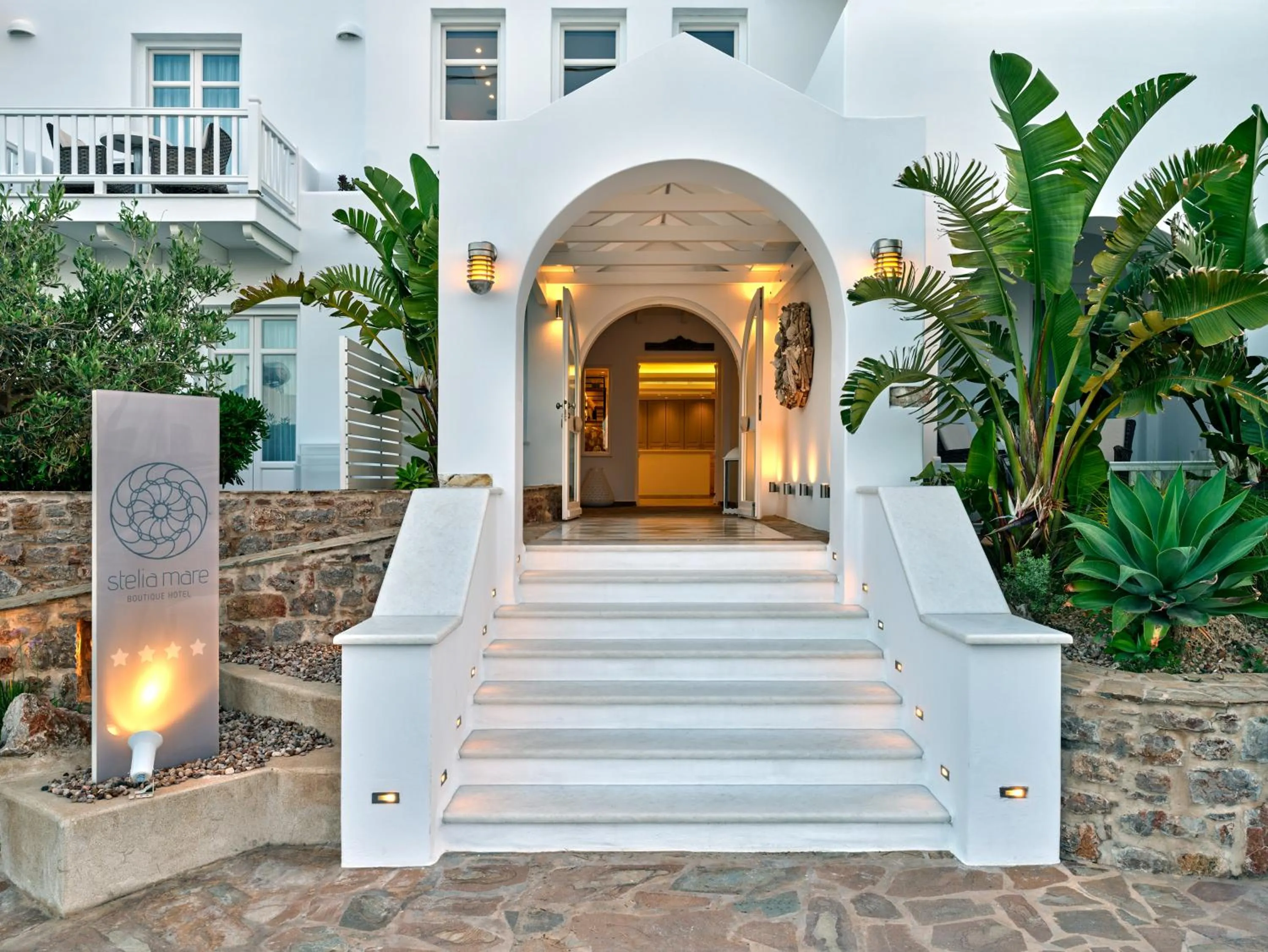 Facade/entrance in Stelia Mare Boutique Hotel