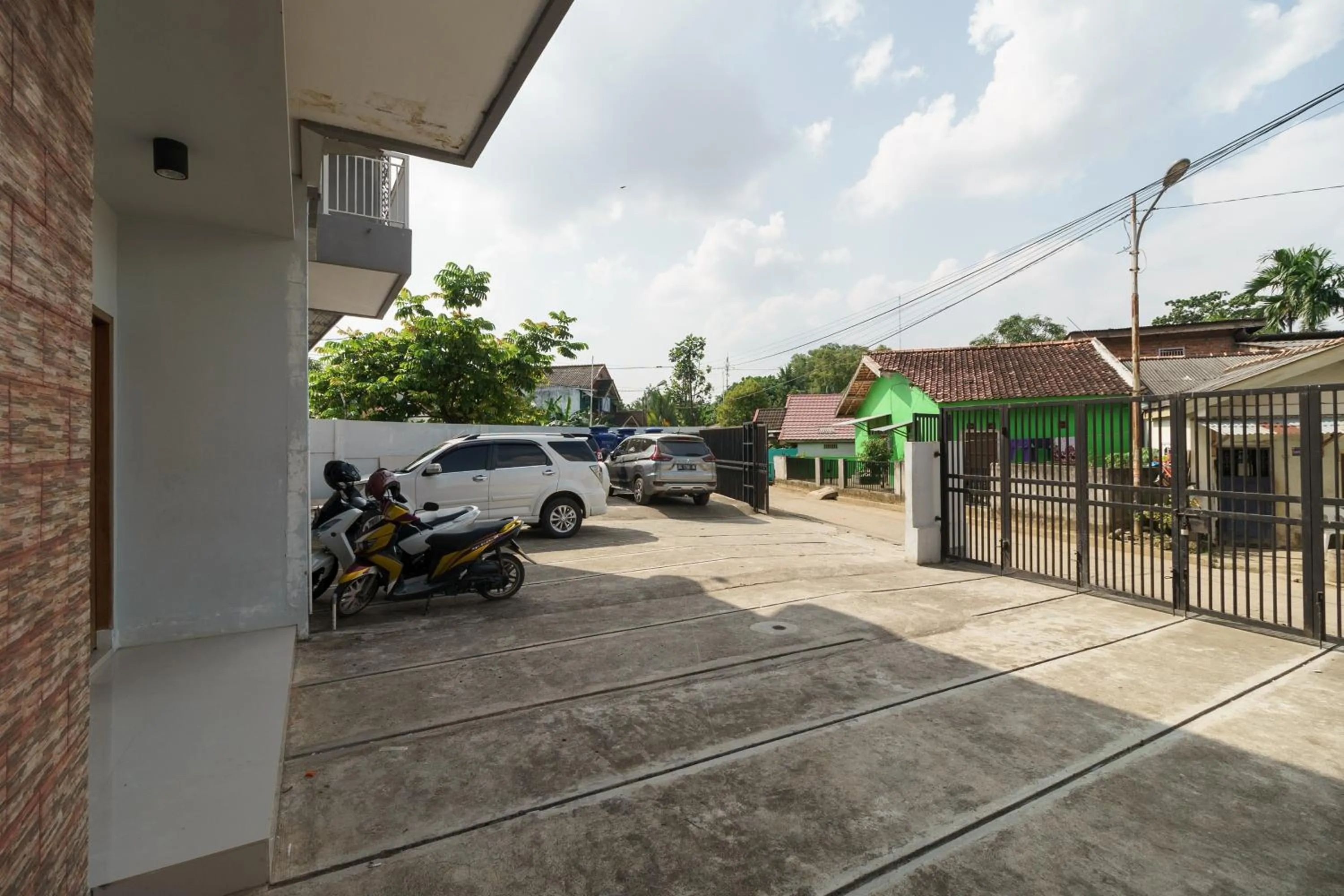 RedDoorz @ Jalan Demang Lebar Raya Palembang