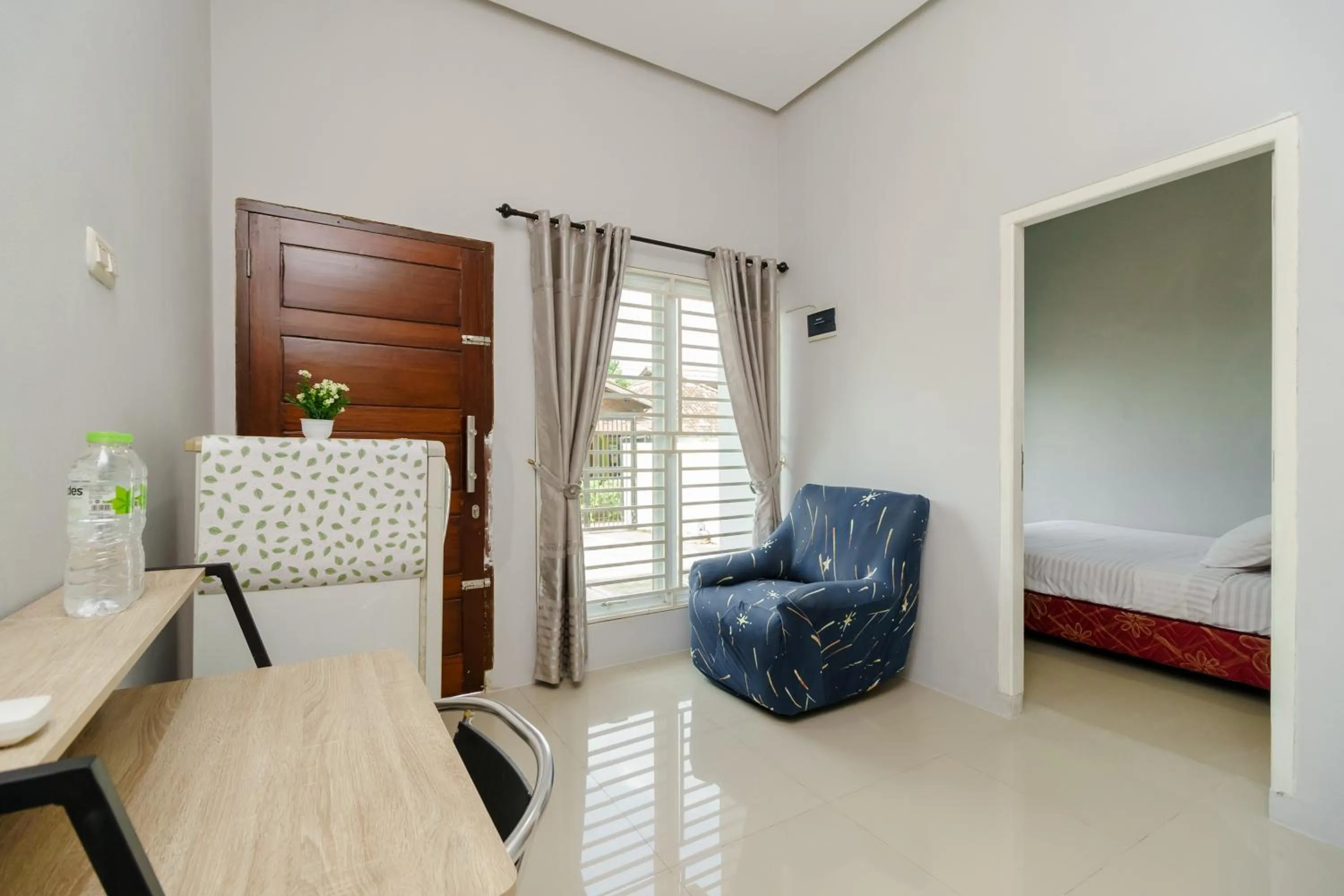 Bed in RedDoorz @ Jalan Demang Lebar Raya Palembang