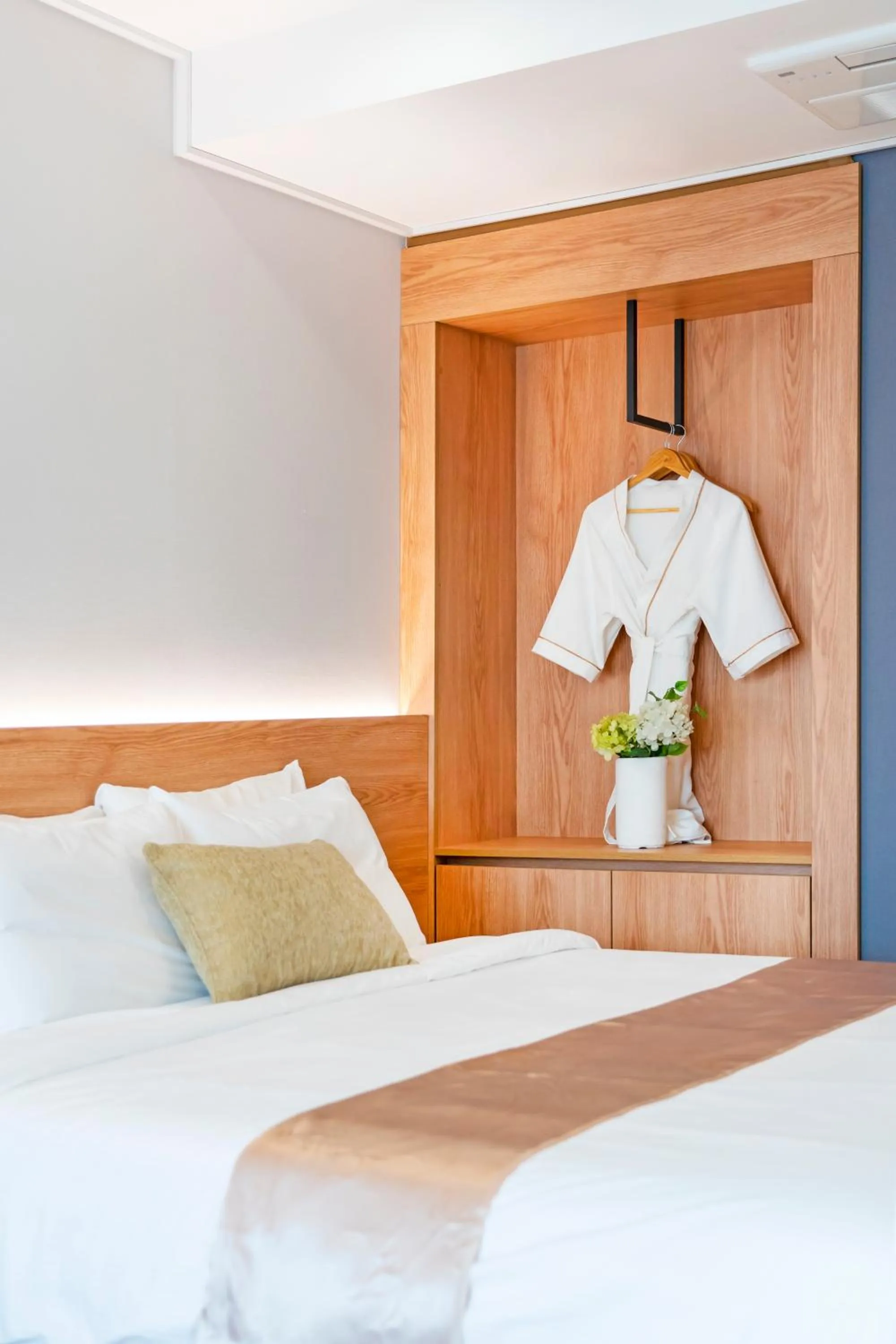 Bed in Embledon Hotel