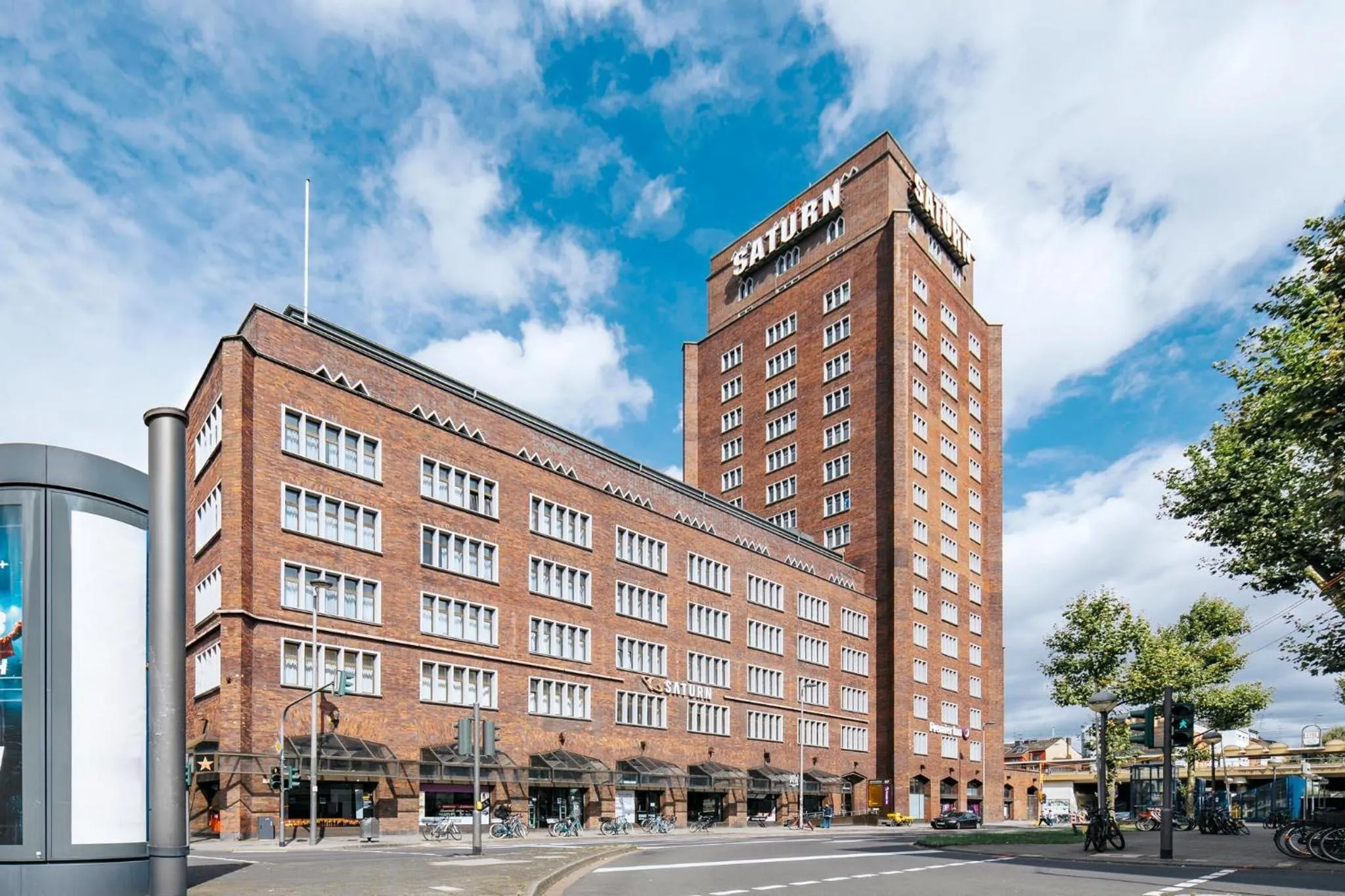 Property building in Premier Inn Köln City Mediapark