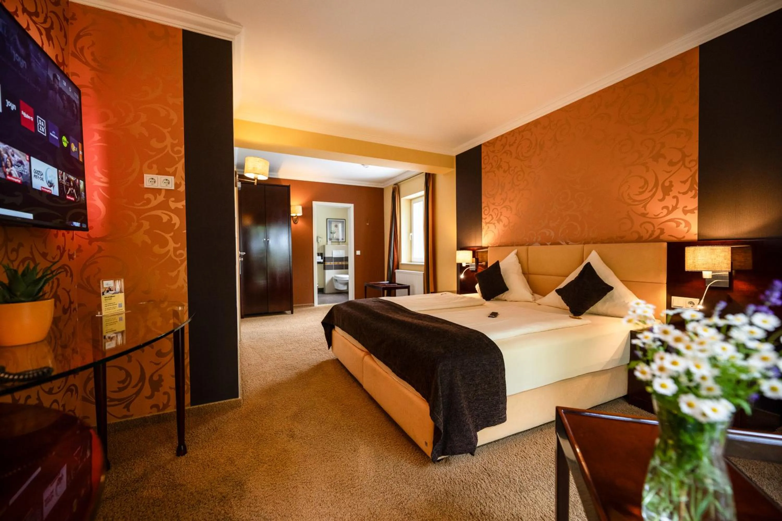 Bed in Hotel Sonnenhof