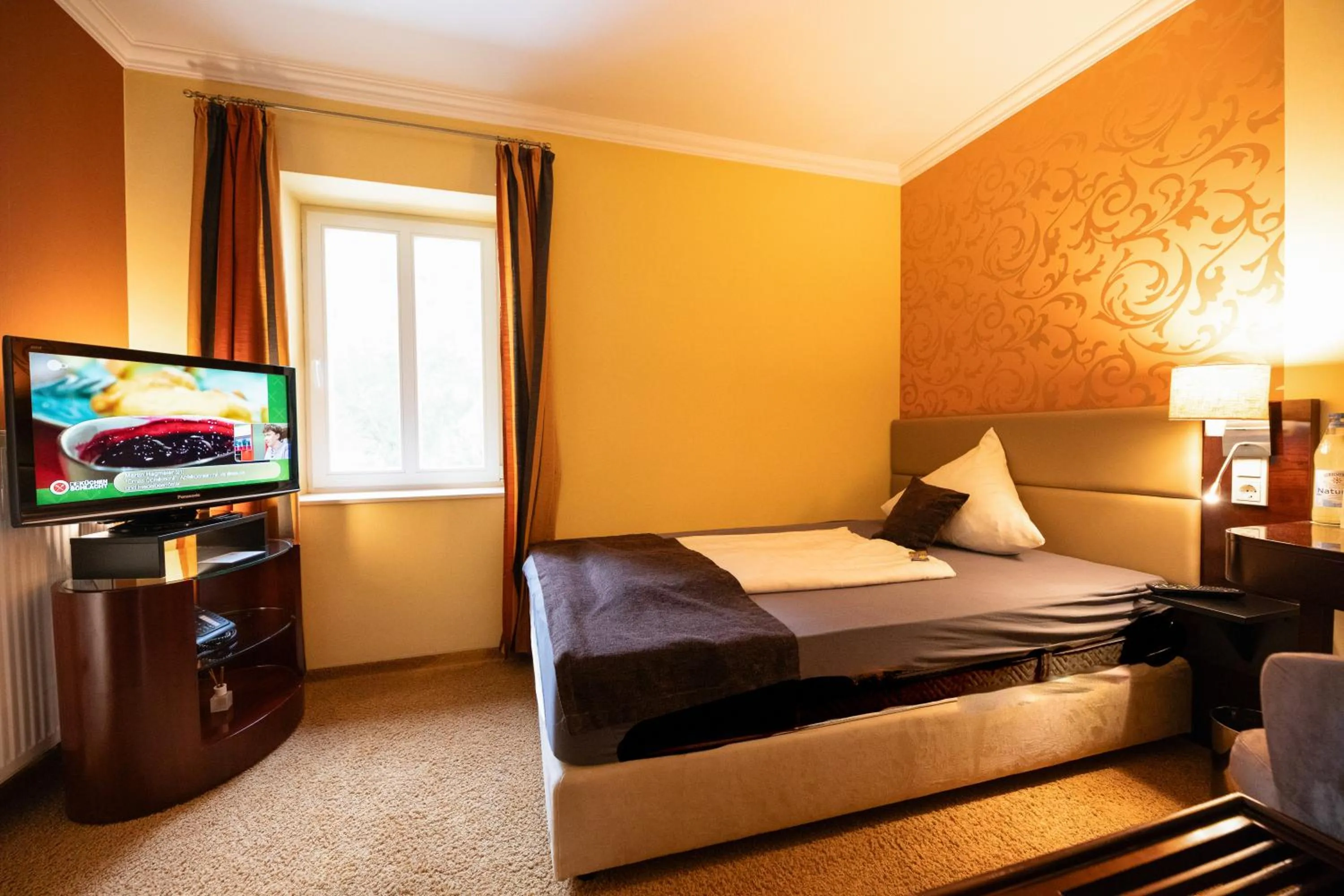 Bed in Hotel Sonnenhof