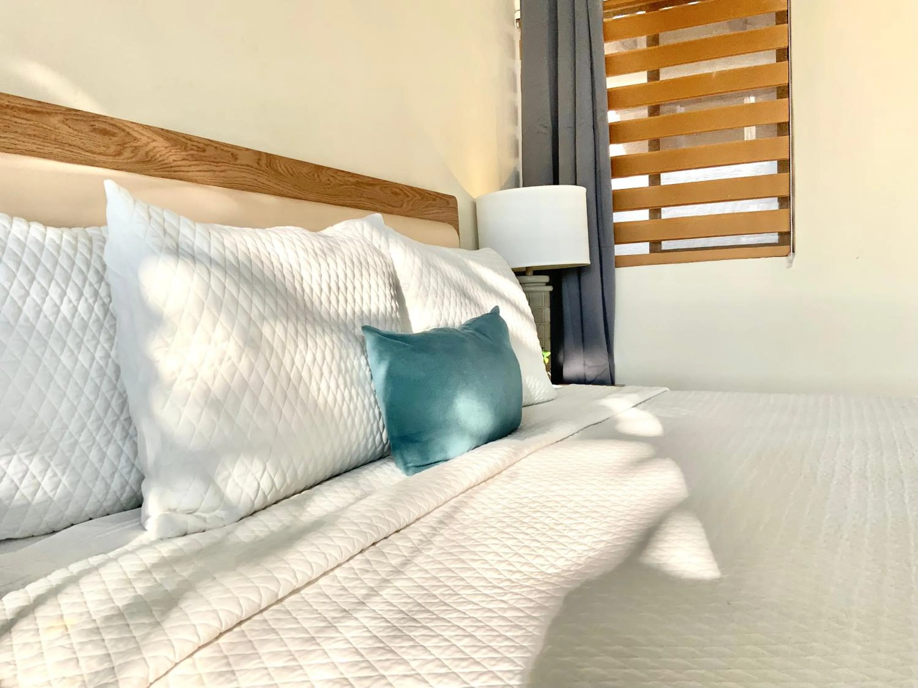 Bed in Paradise Surf Hotel