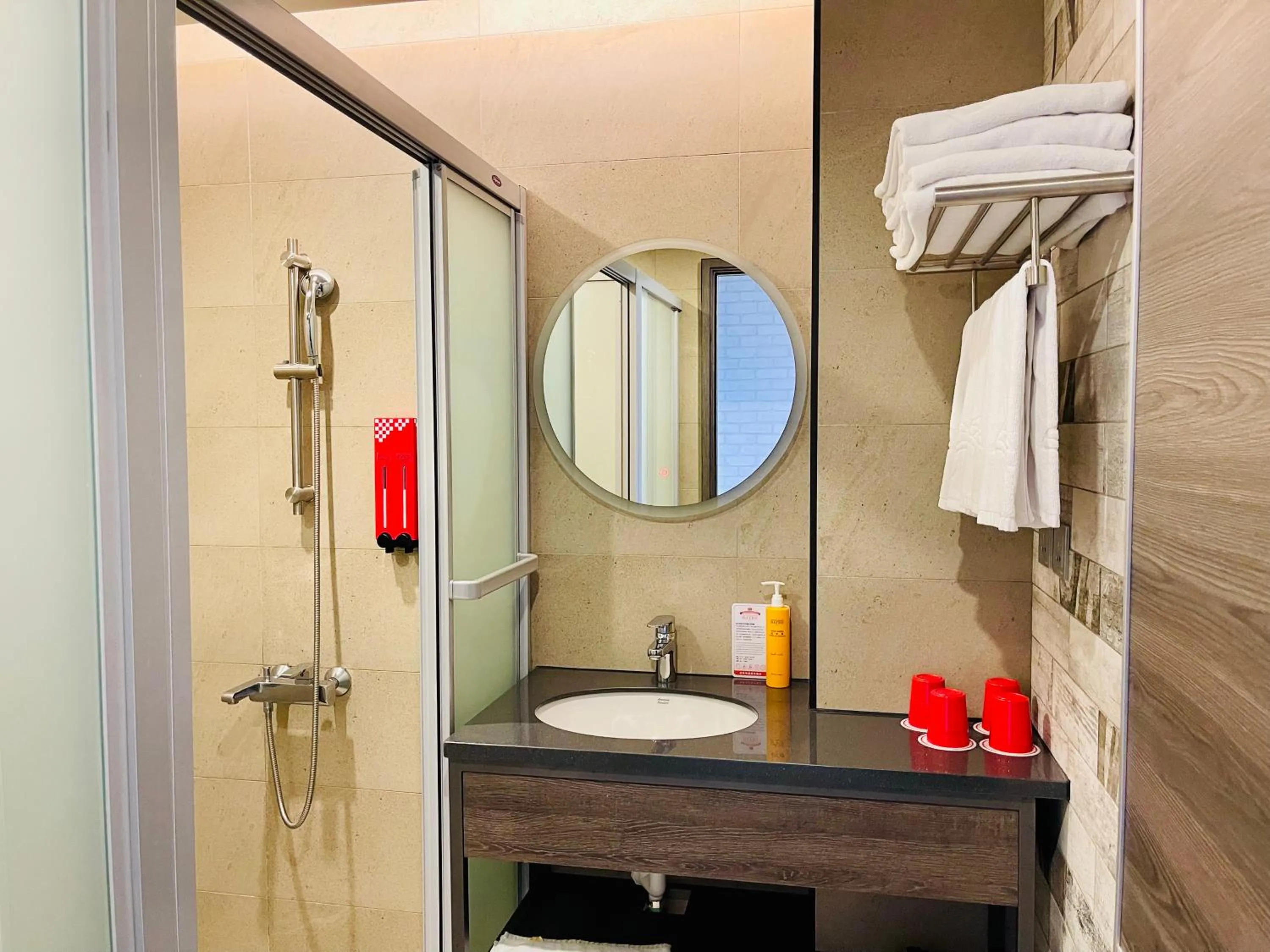 Toilet in T11、T12 Hotel