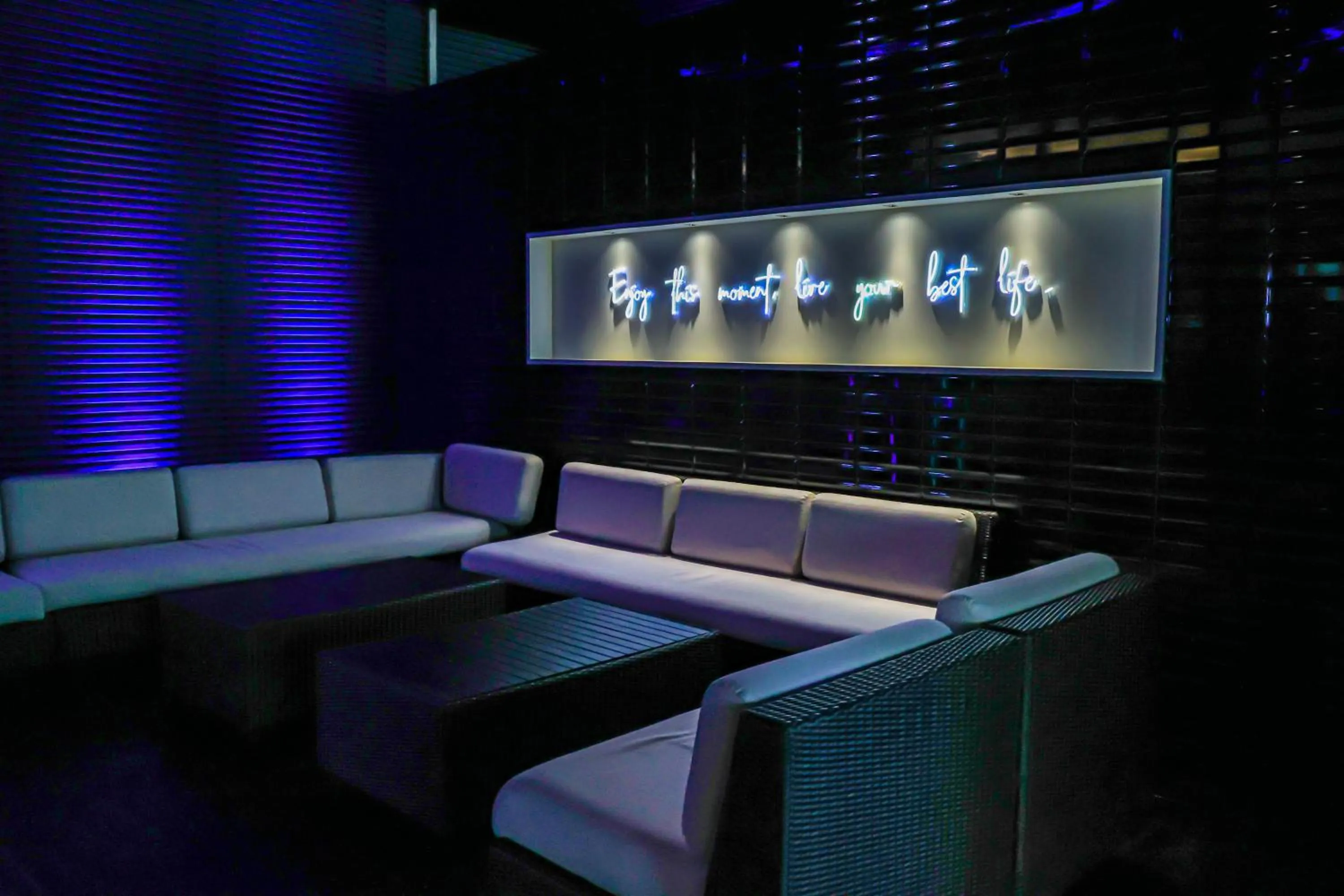 Restaurant/places to eat in LOTTE Hotel Serviced Apartment