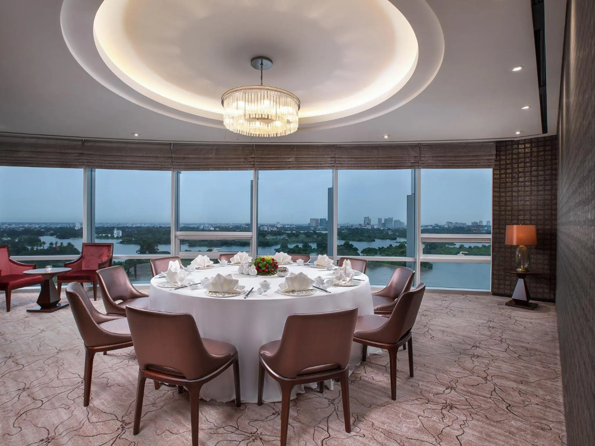 Restaurant/places to eat in LOTTE Hotel Serviced Apartment