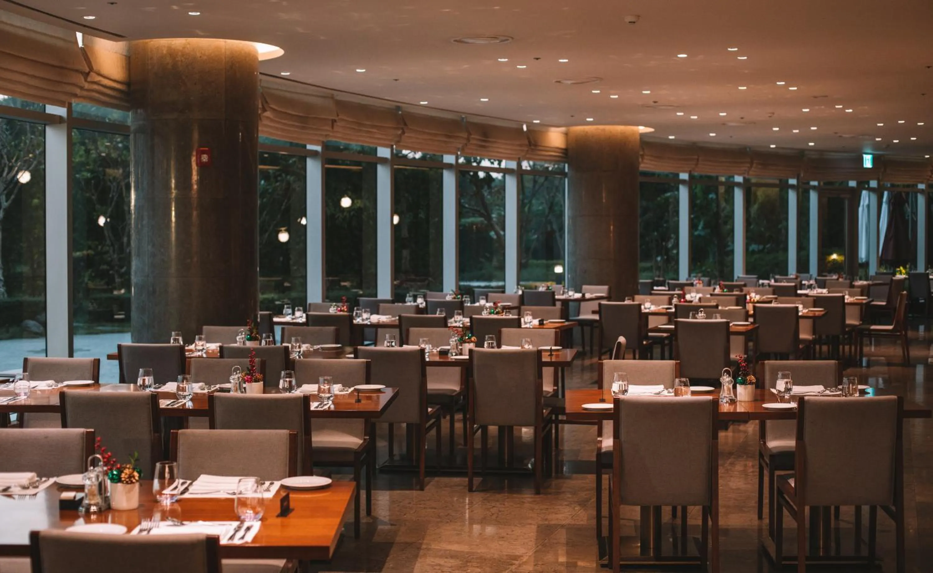 Restaurant/places to eat in LOTTE Hotel Serviced Apartment
