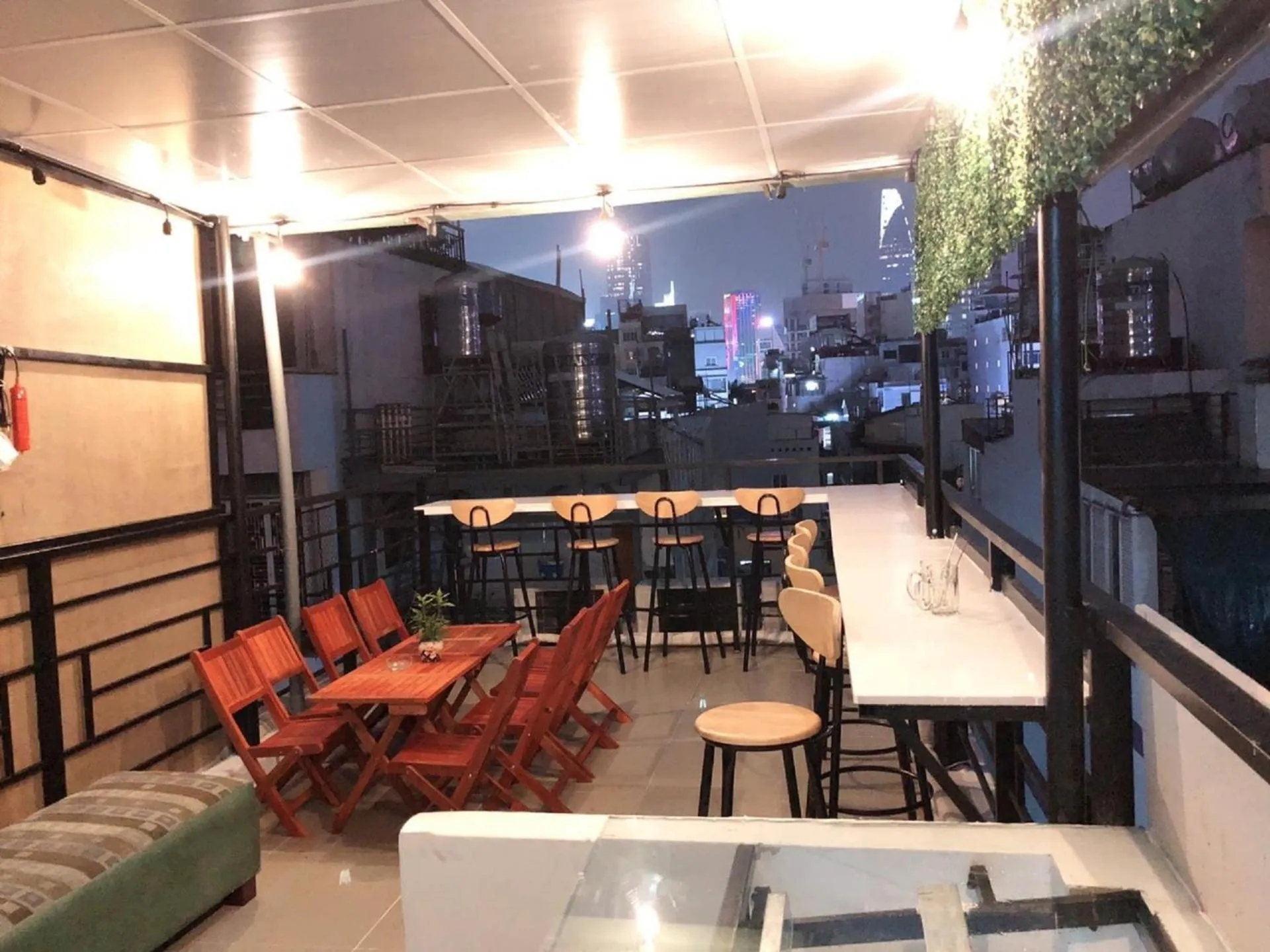 SaiGon CoZy Hotel "241 Pham Ngu Lao Street''