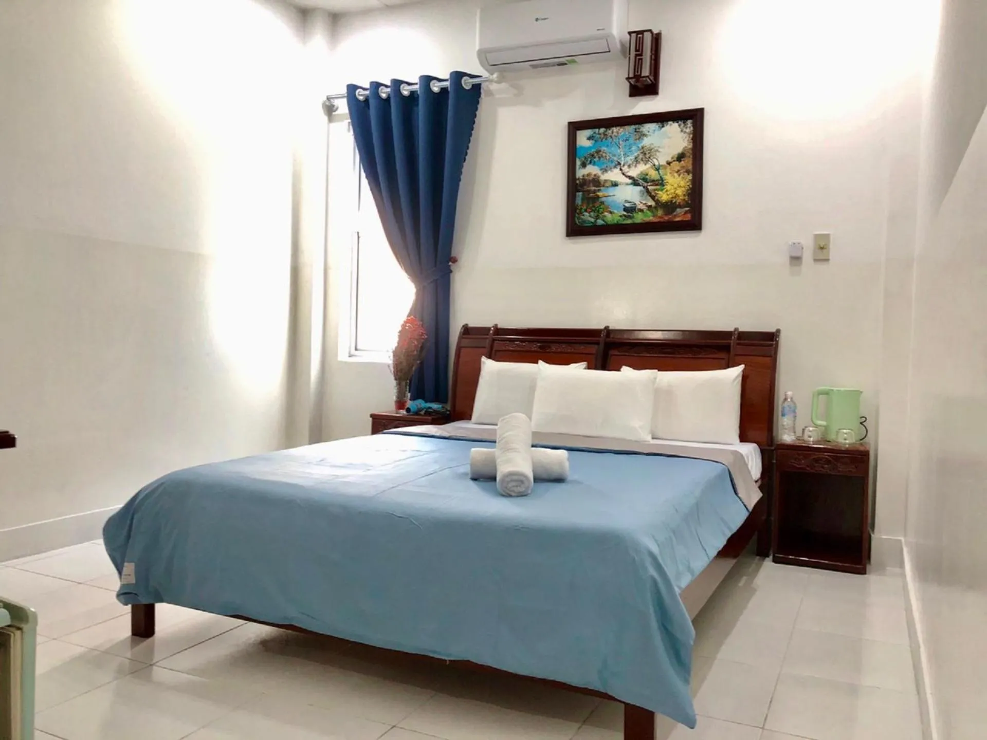 Bed in SaiGon CoZy Hotel "241 Pham Ngu Lao Street''