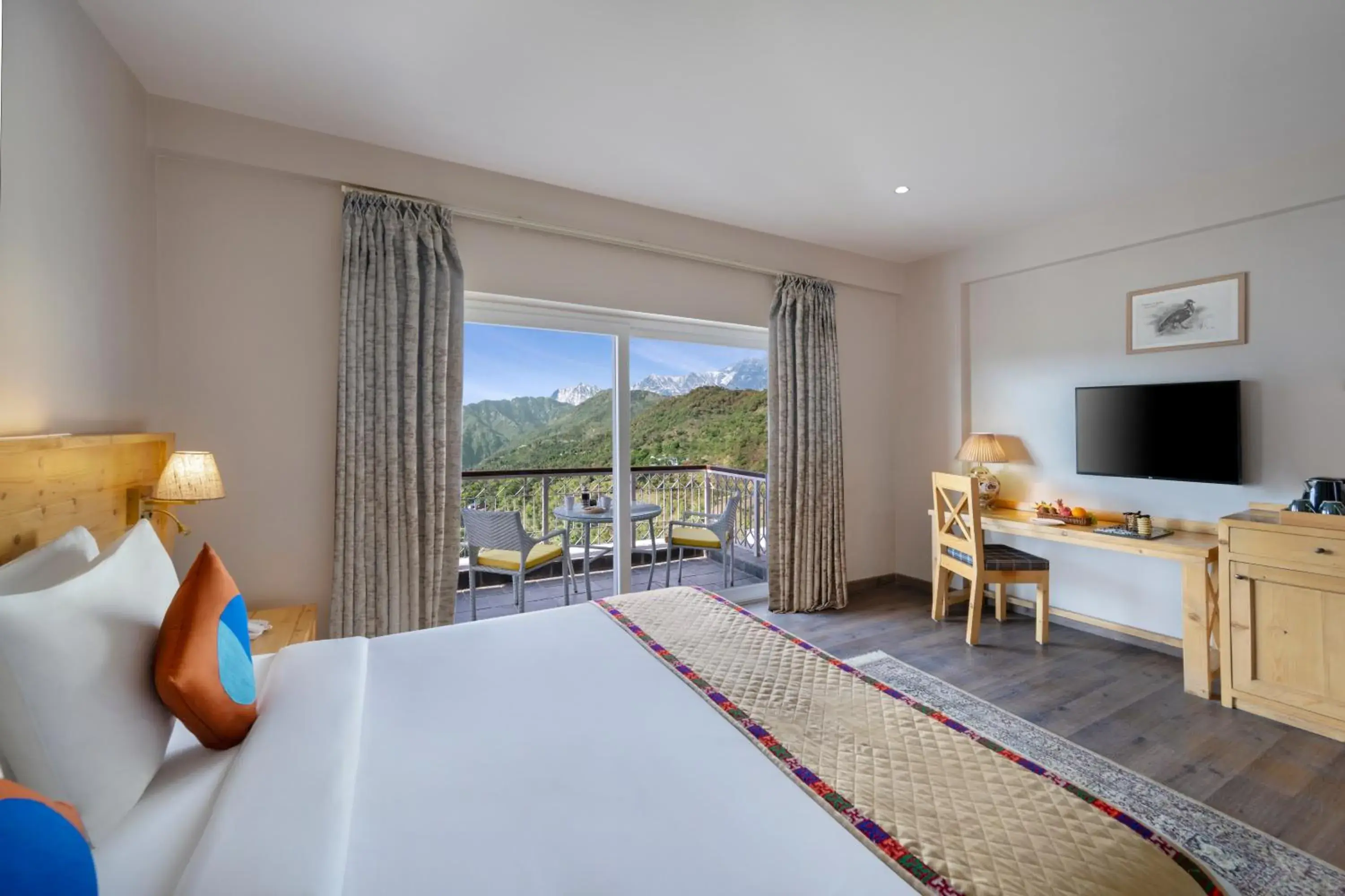 Bedroom, Bed in juSTa Birding Resort & Spa - Best Dhauladhar View Resort Bedroom, Bed in juSTa Birding Resort & Spa - Best Dhauladhar View Resort