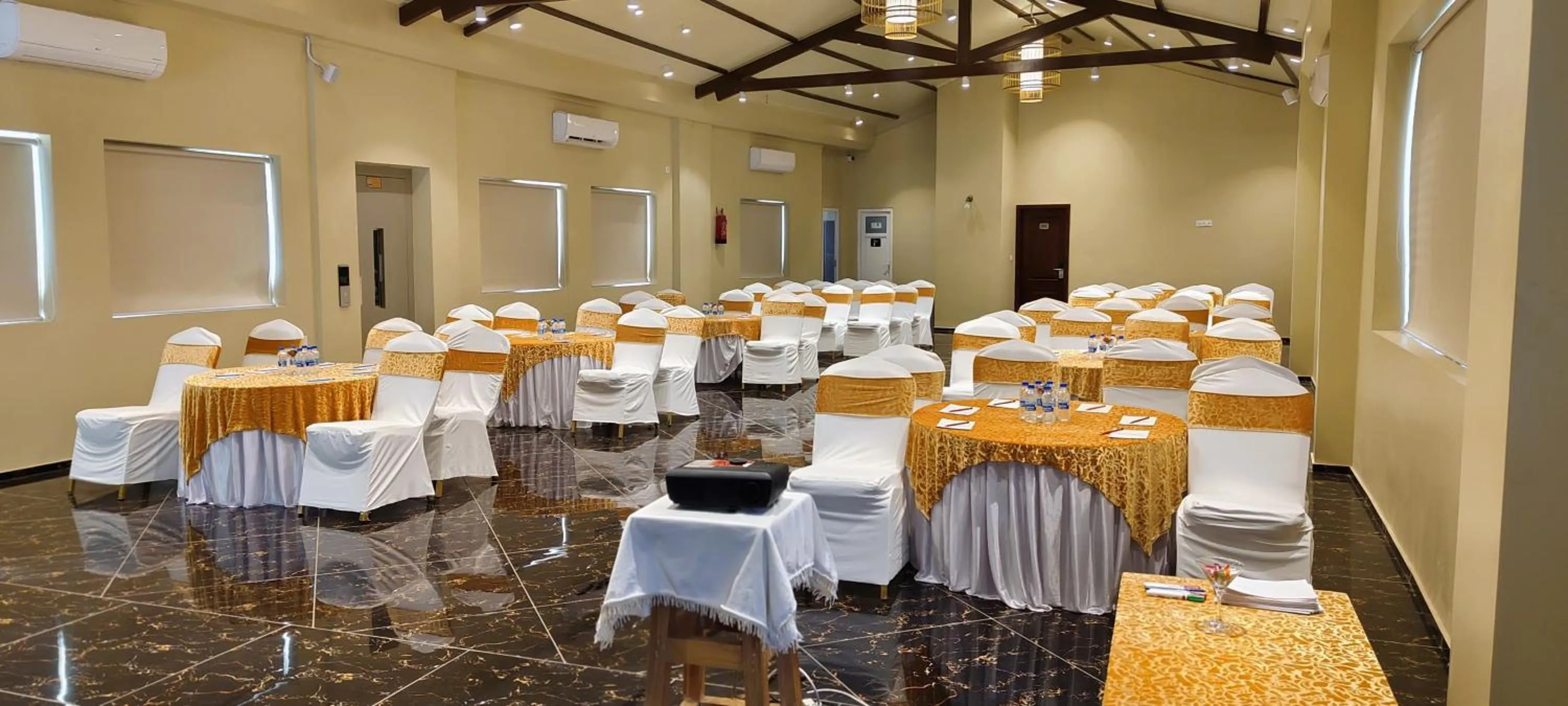 Banquet/Function facilities in juSTa Birding Resort & Spa - Best Dhauladhar View Resort