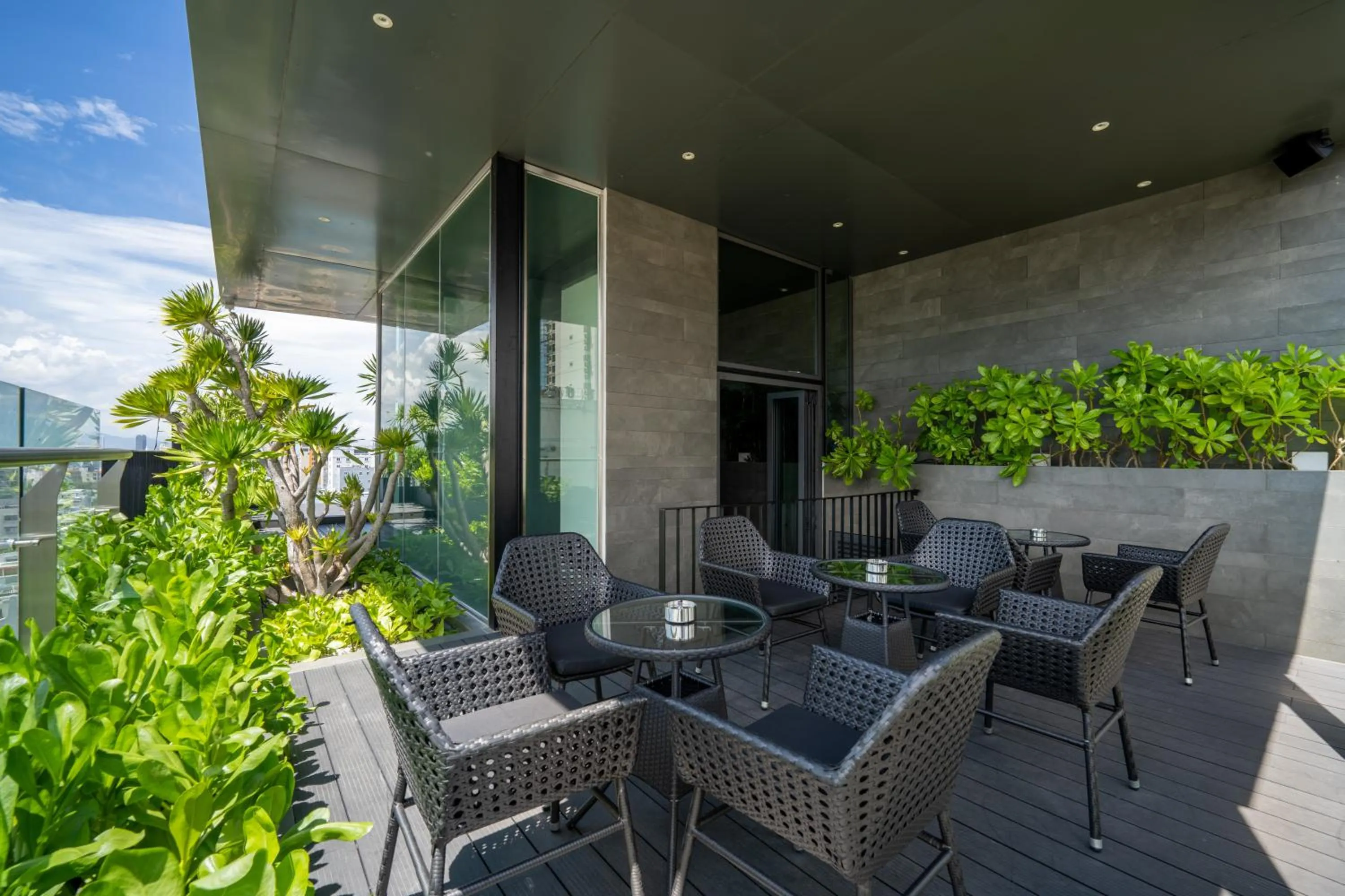 Garden in LEGEND Boutique Hotel