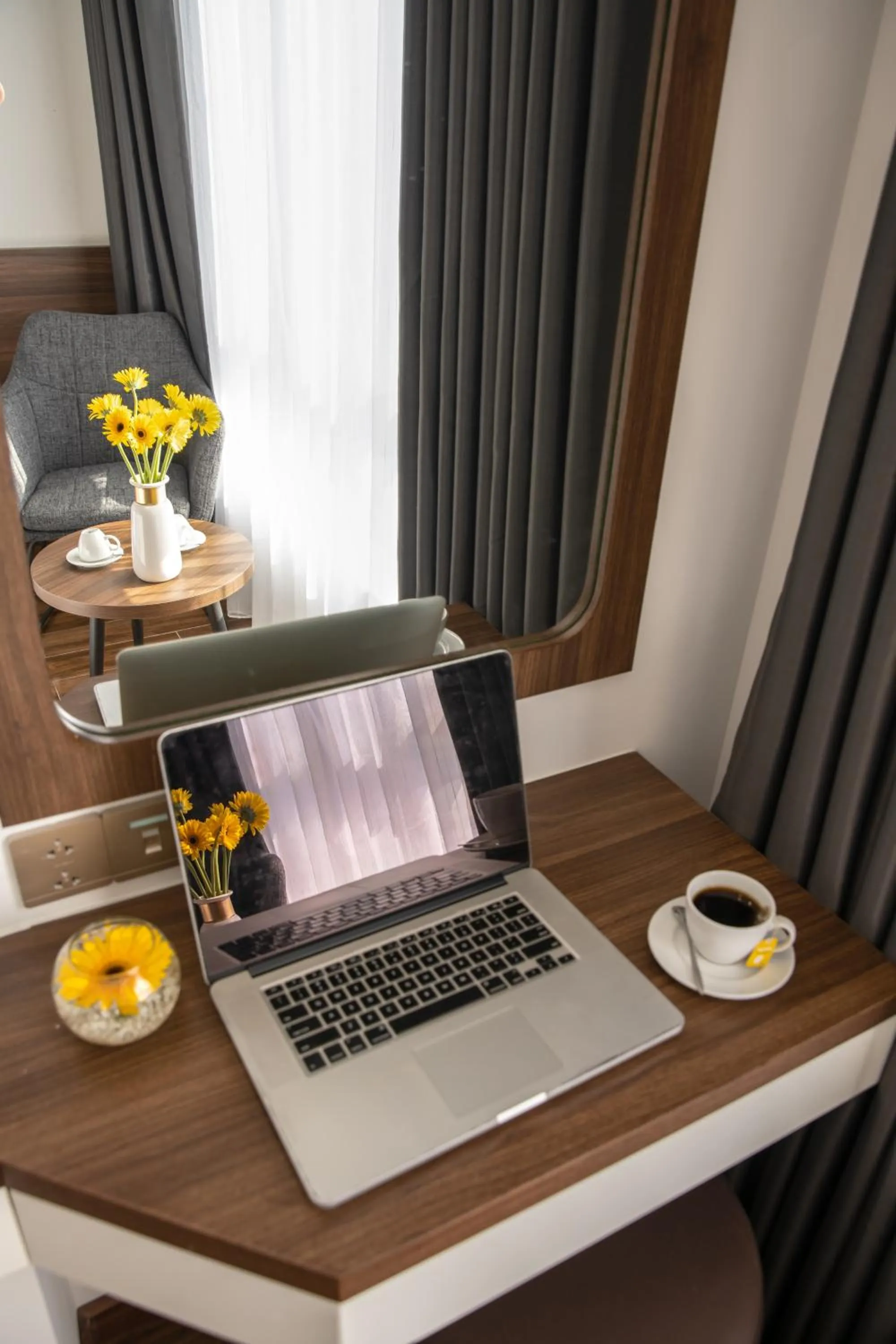 Seating area in Tan Phuong Nam Hotel & Apartment