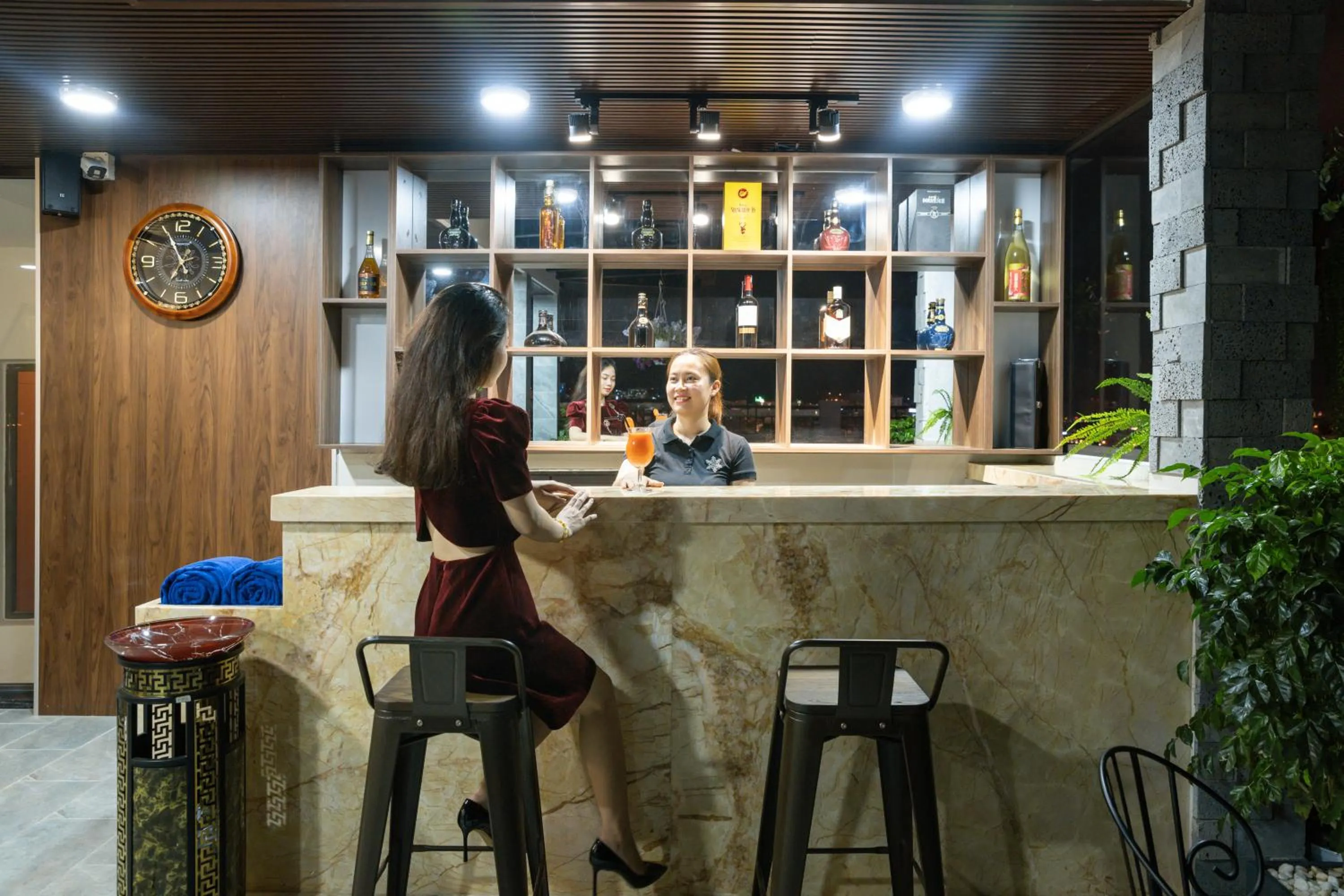 People in Tan Phuong Nam Hotel & Apartment