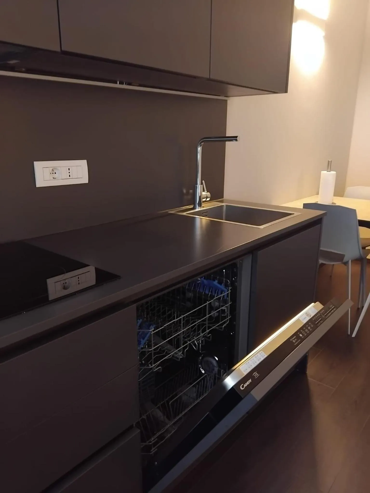 Kitchen or kitchenette in Venice Terminal Apartments & Suites