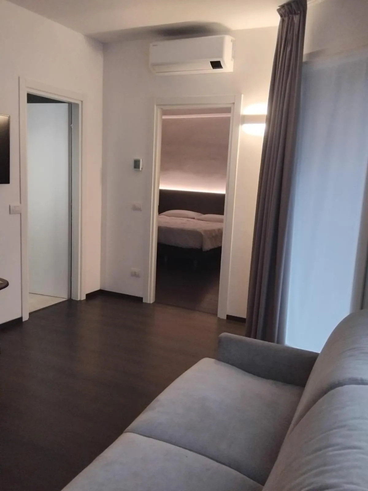 Photo of the whole room, Bed in Venice Terminal Apartments & Suites