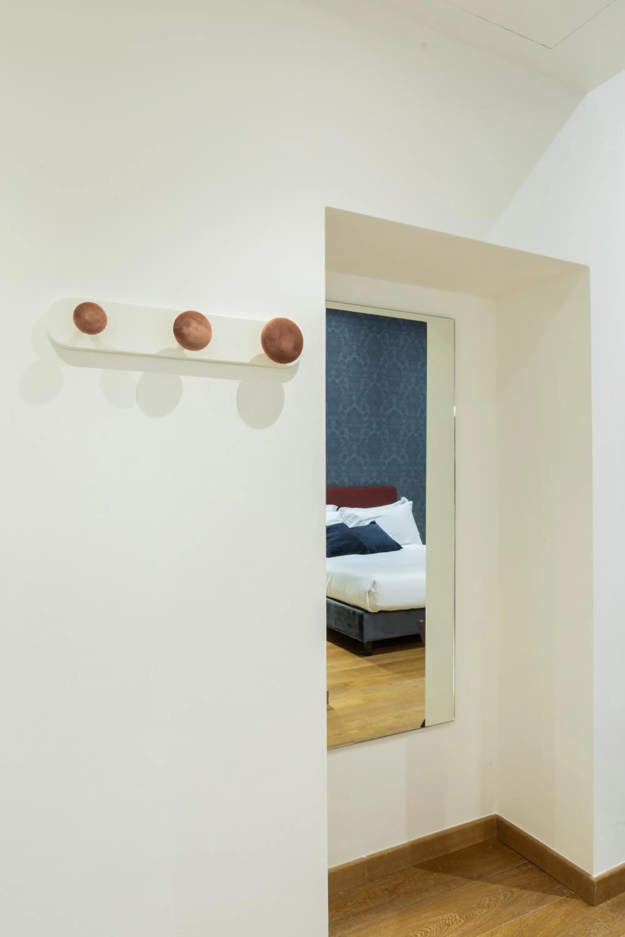 Decorative detail, Bed in Amabilia Florence