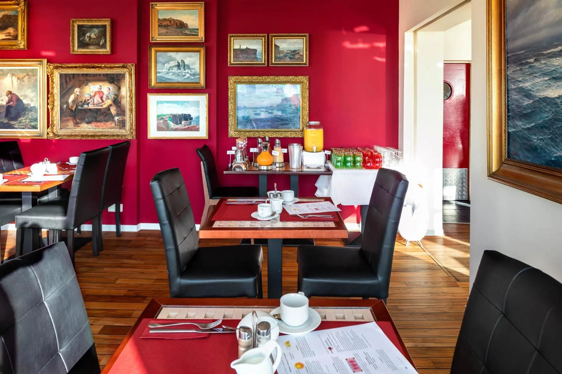 Breakfast in Hotel Rickmers' Insulaner