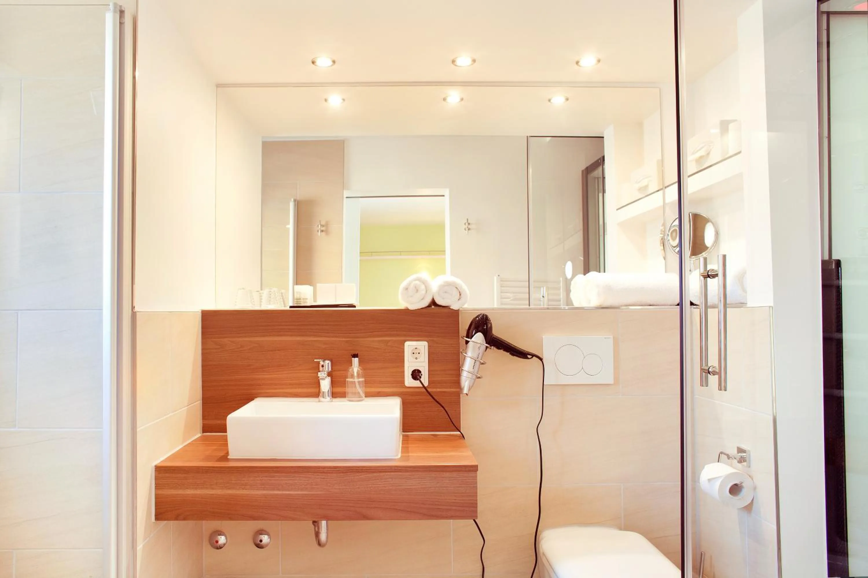 Toilet in Hotel Rickmers' Insulaner