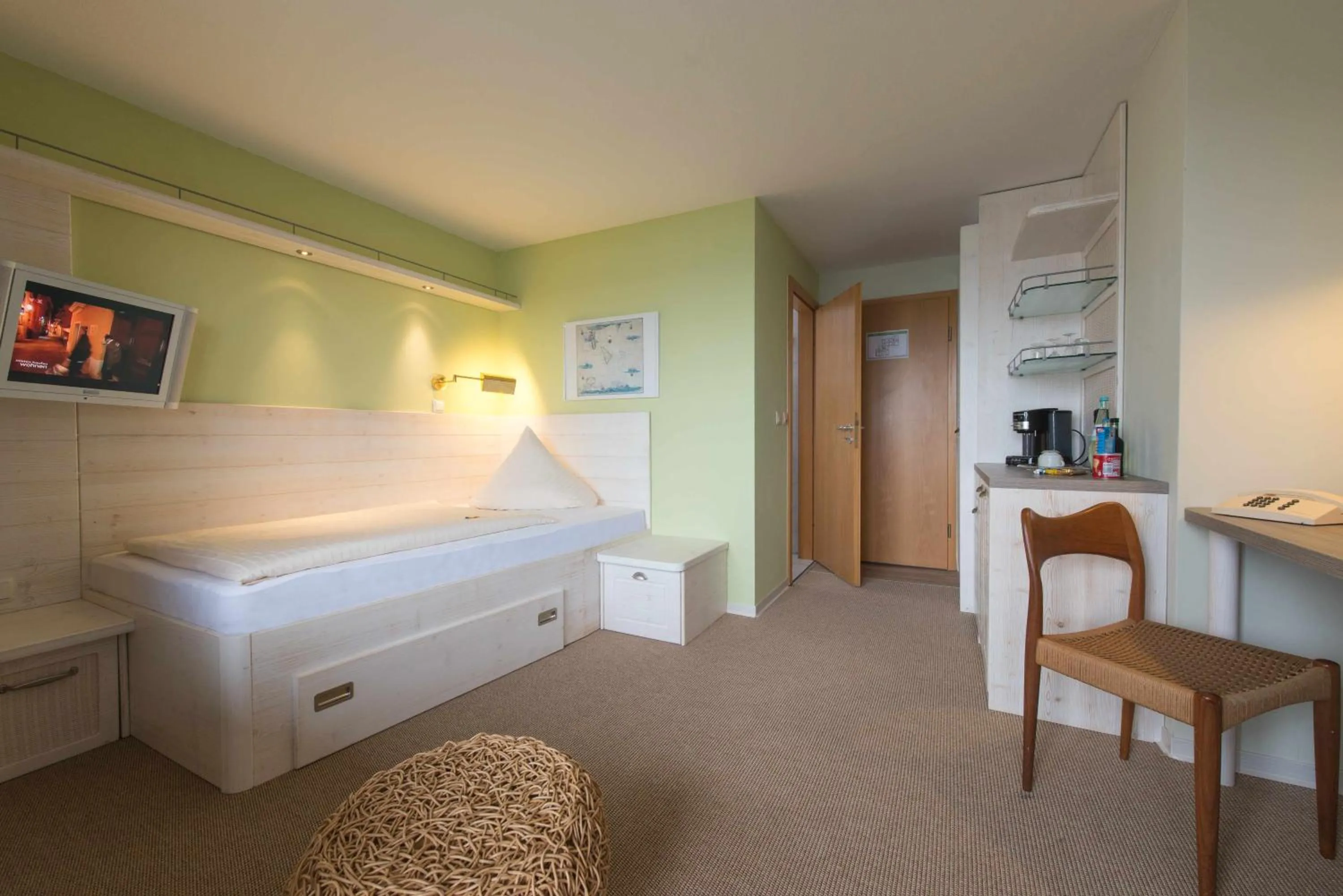 TV and multimedia, Bed in Hotel Rickmers' Insulaner