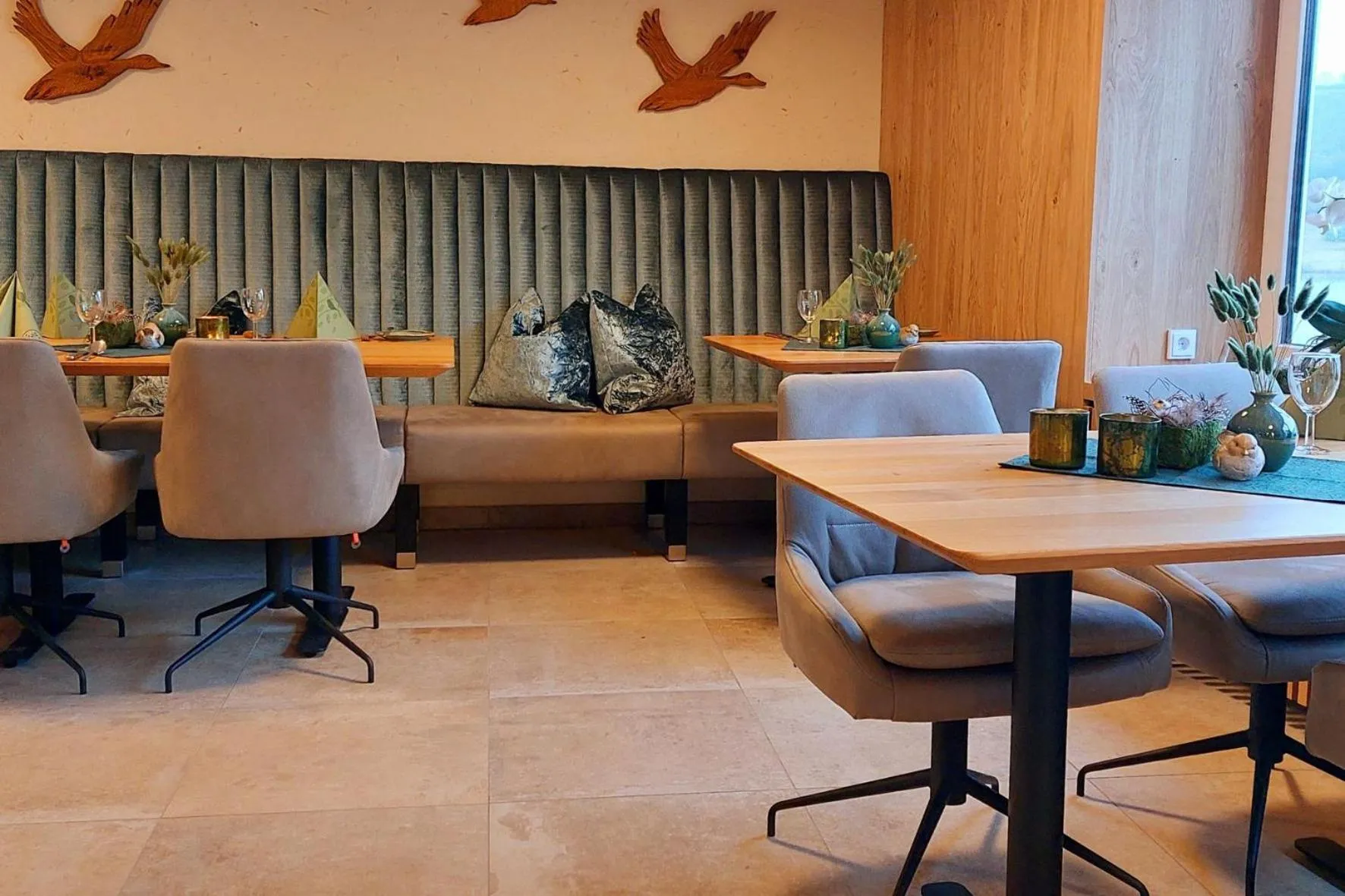 Restaurant/places to eat in Eifel Hotel Schneider am Maar