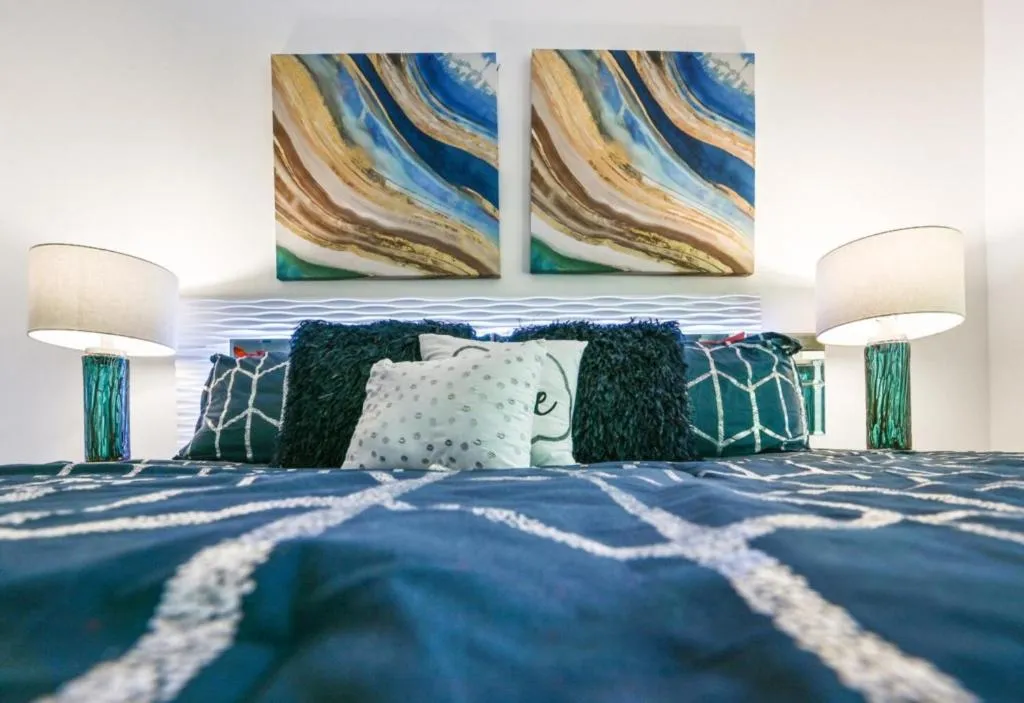 Other, Bed in Orchid Estates