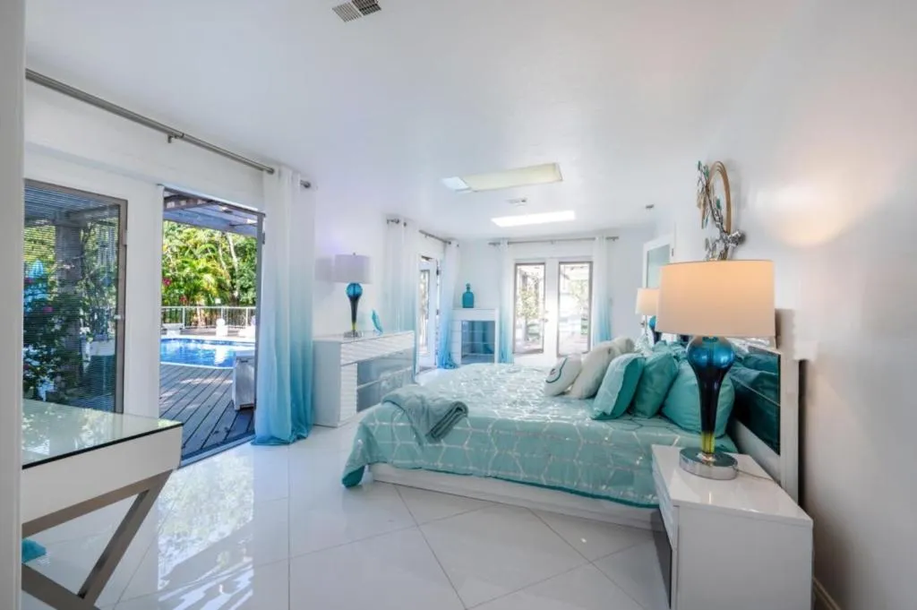 Other, Bed in Orchid Estates