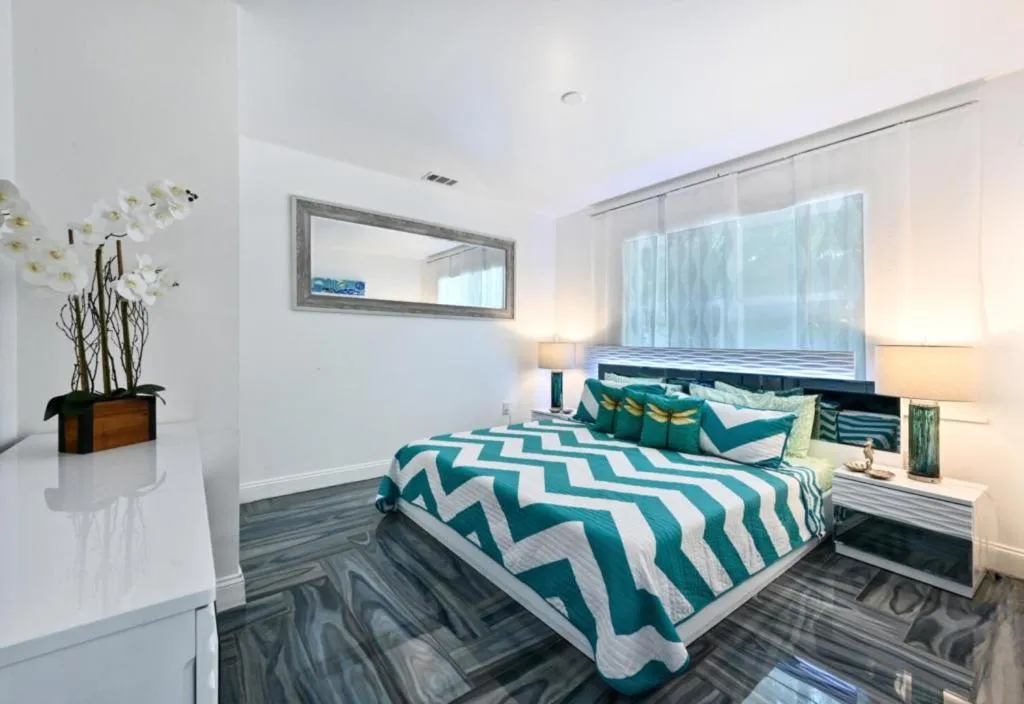 Other, Bed in Orchid Estates