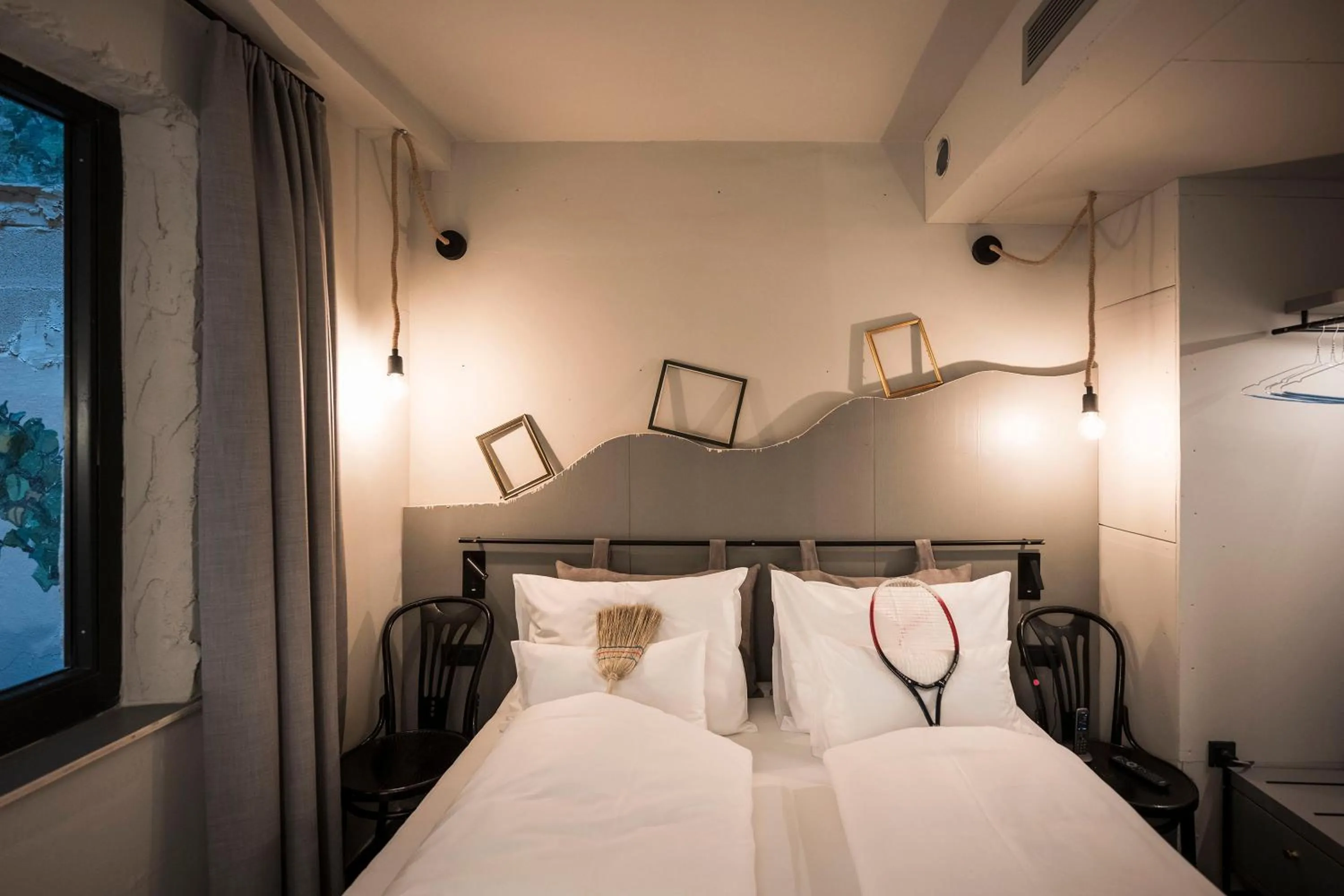 Bed in Altstadthotel Weisses Kreuz