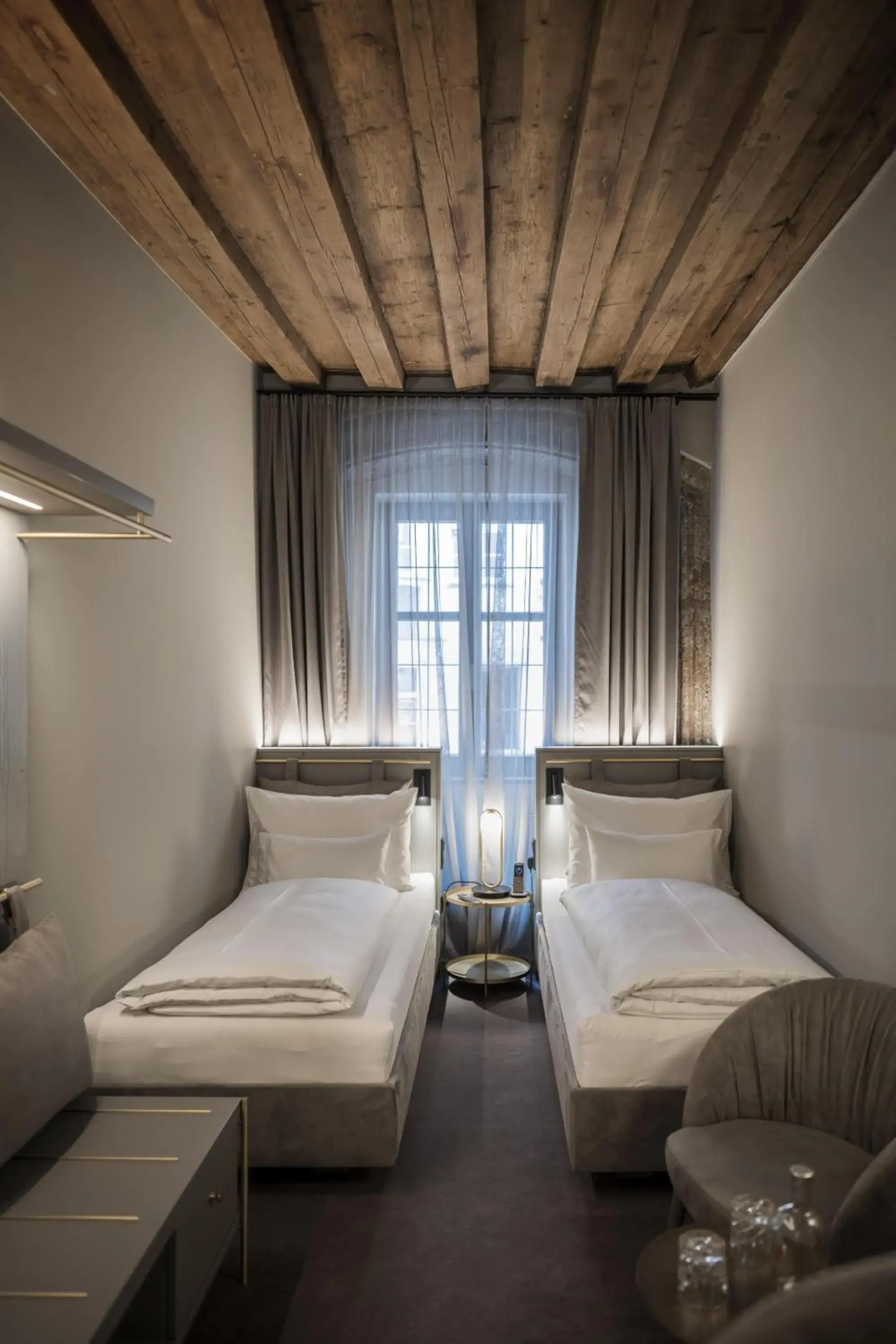 Twin Room in Altstadthotel Weisses Kreuz Twin Room in Altstadthotel Weisses Kreuz