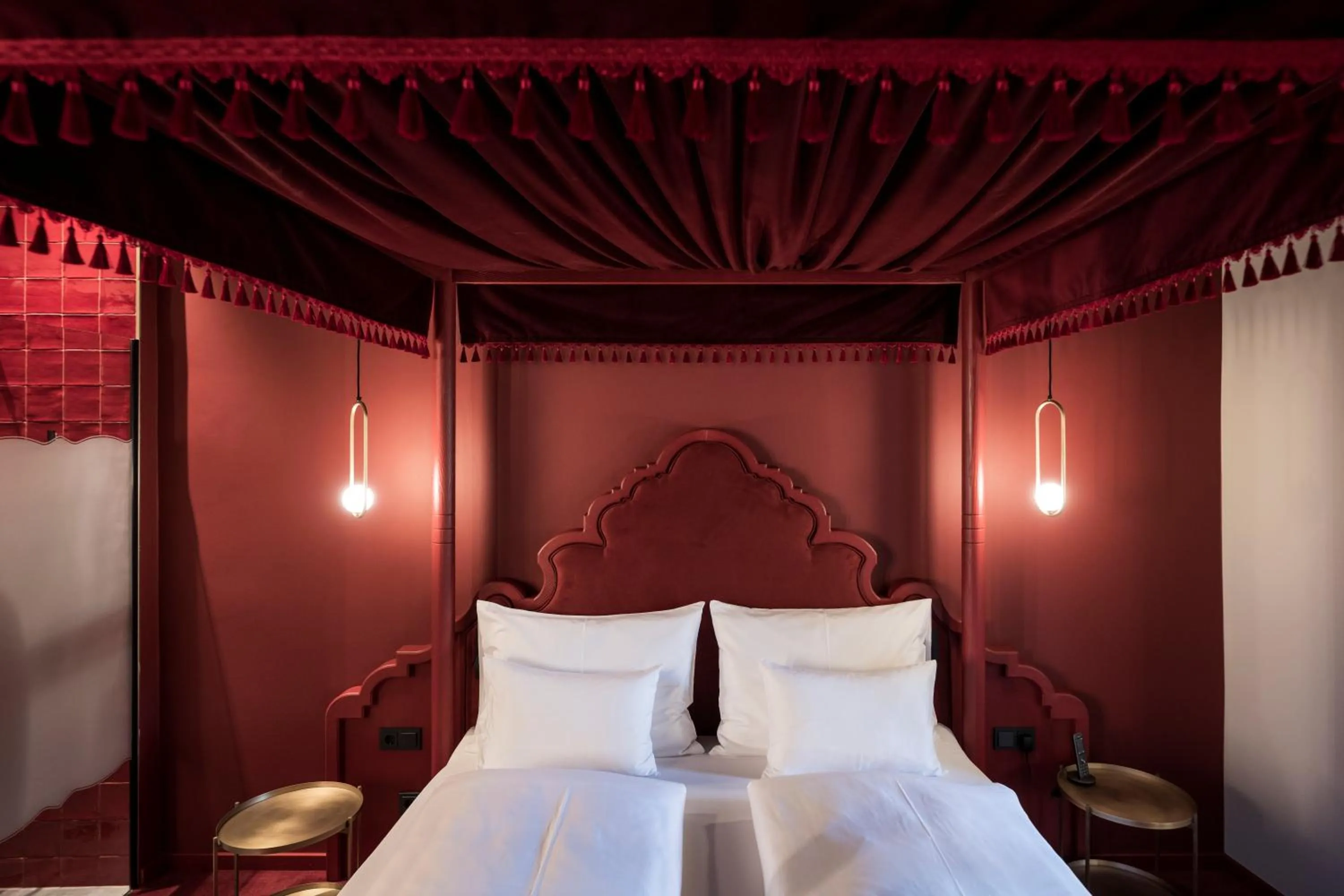 Bed in Altstadthotel Weisses Kreuz