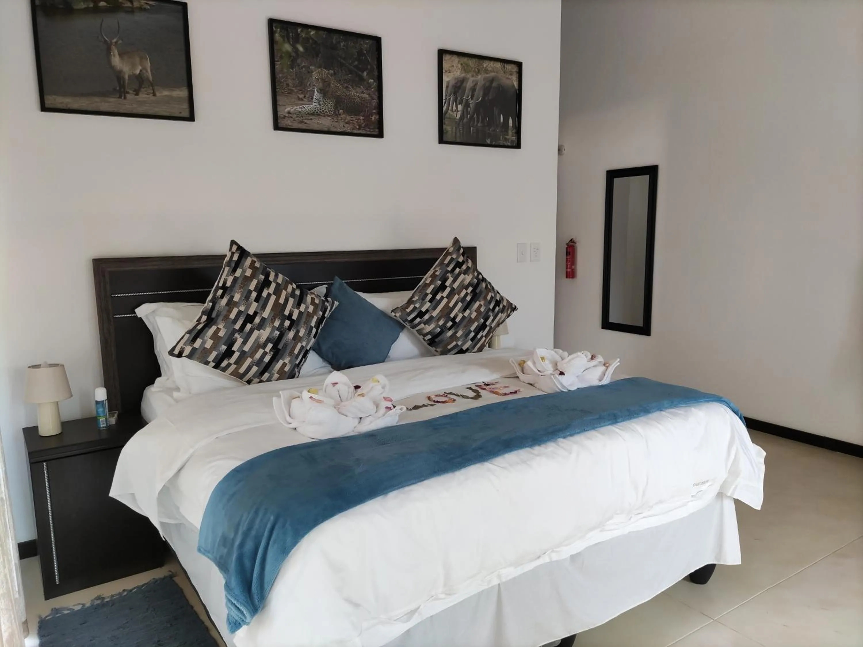 Bed in Gem In The Bush Lodge