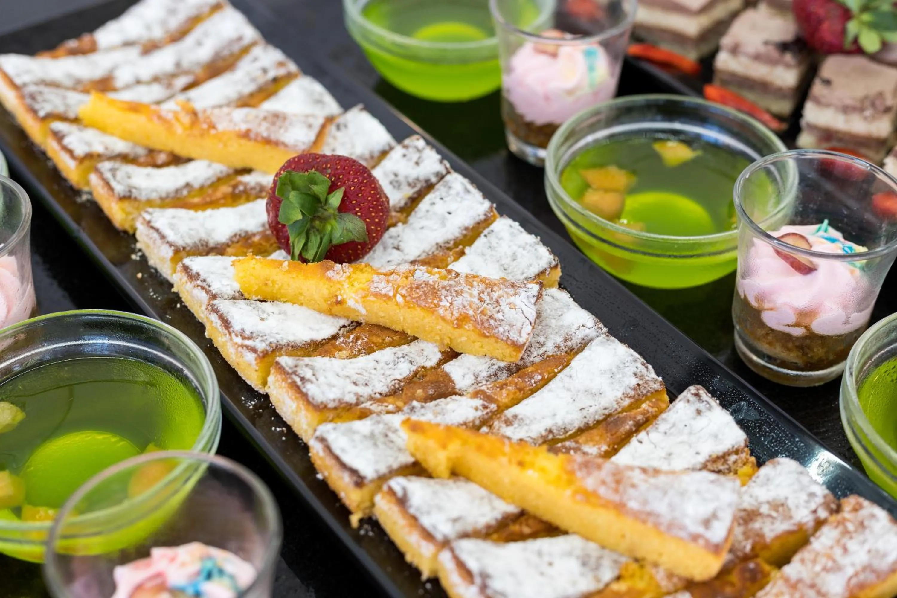 Food and drinks in Arenas de Son Bou