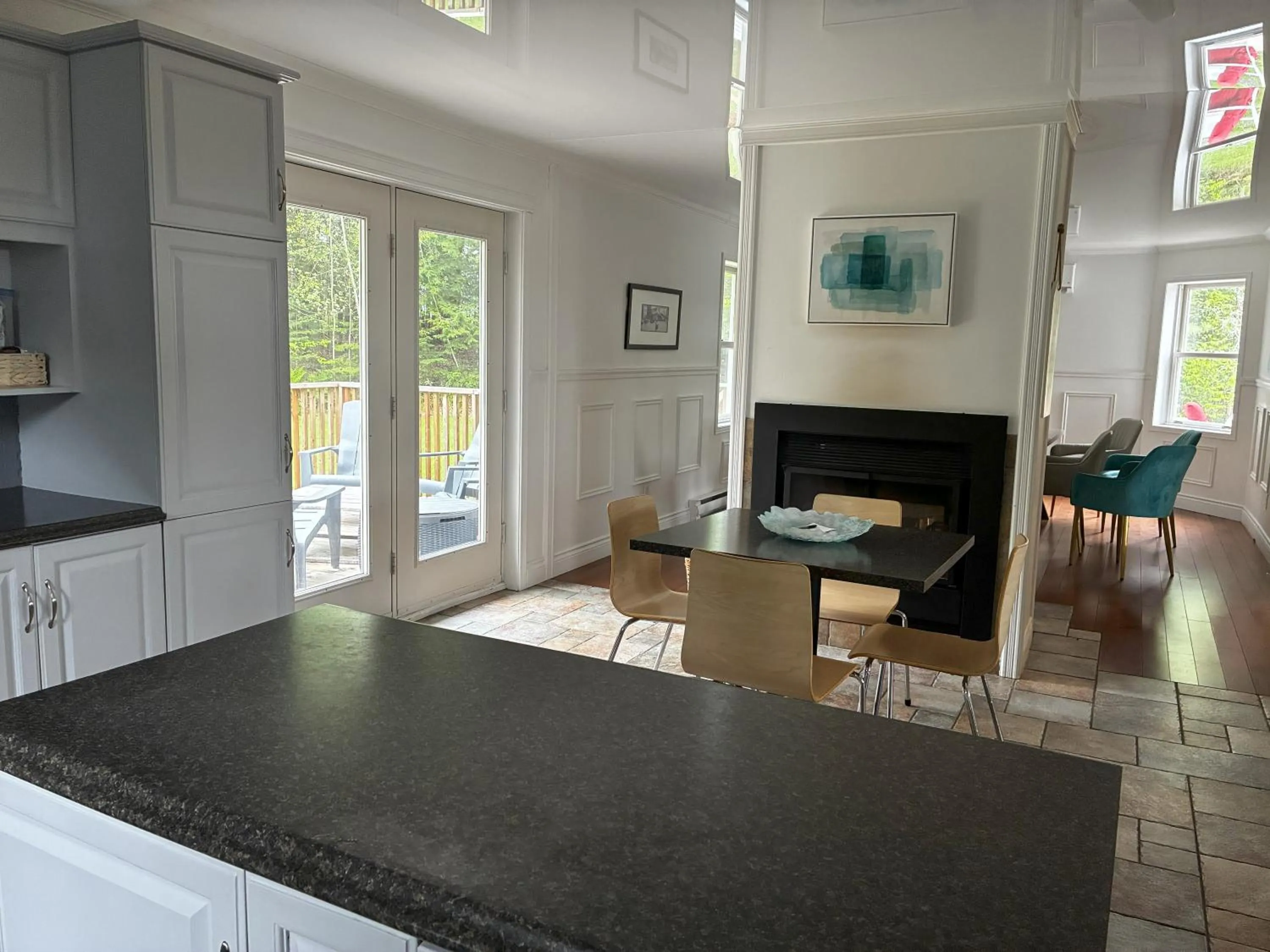 kitchen in Au Sommet du Lac Magog