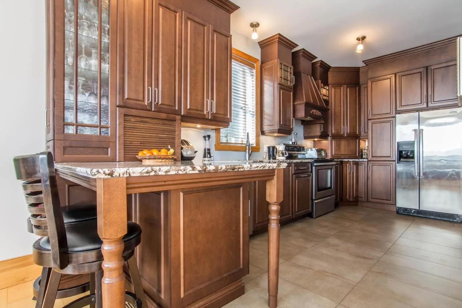 Kitchen or kitchenette in Au Sommet du Lac Magog